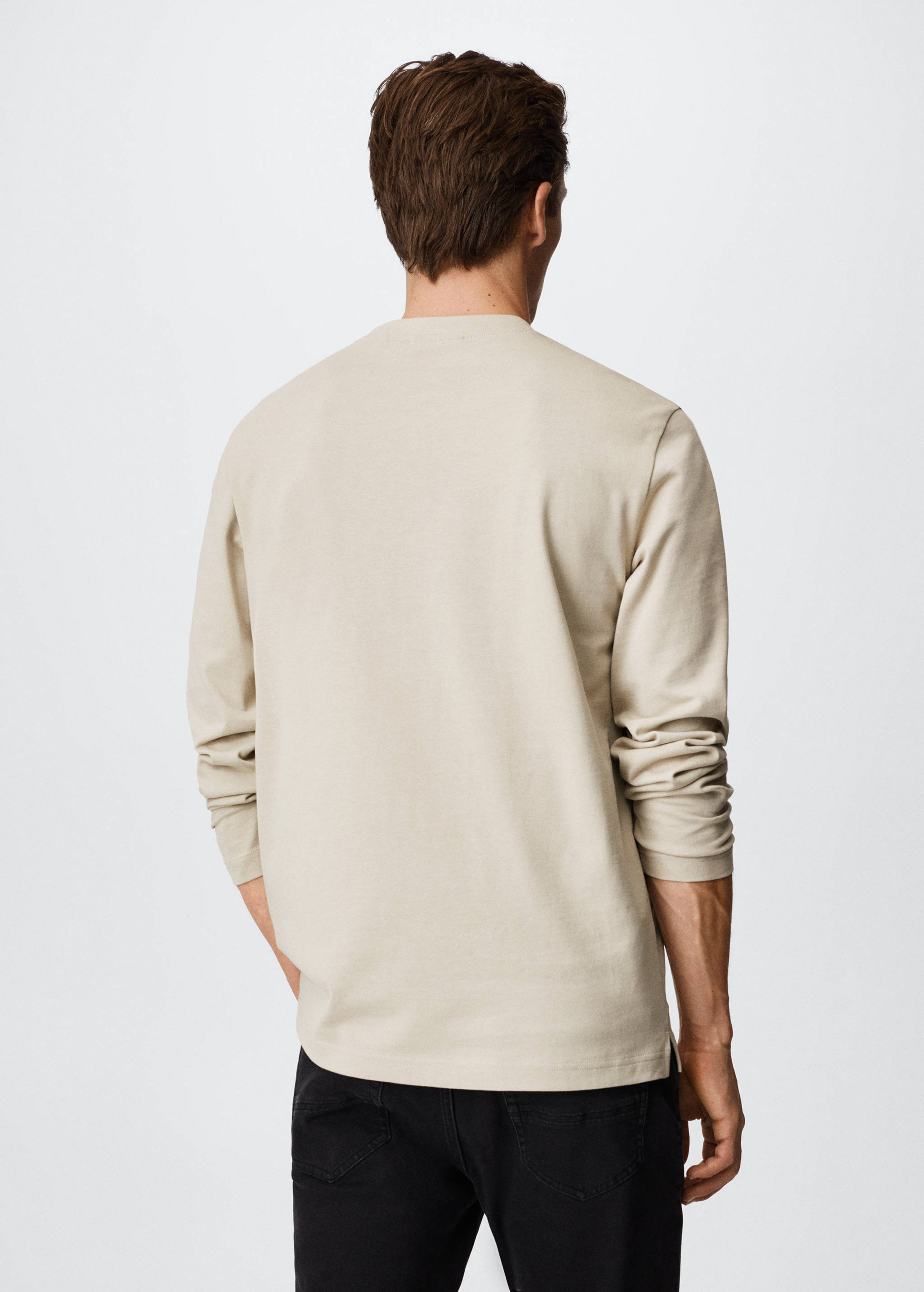 Langärmliges Henley-Shirt - Rückseite des Artikels