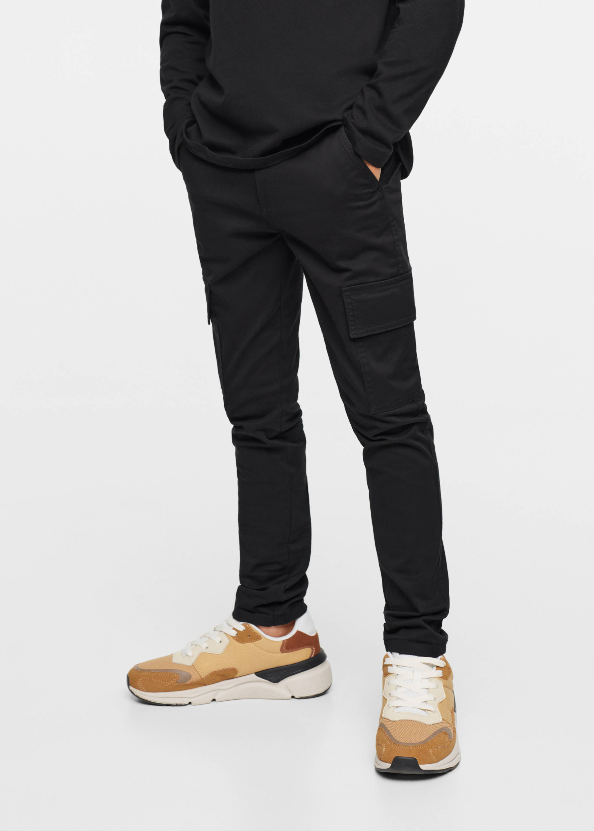 Cotton cargo trousers - Details of the article 1