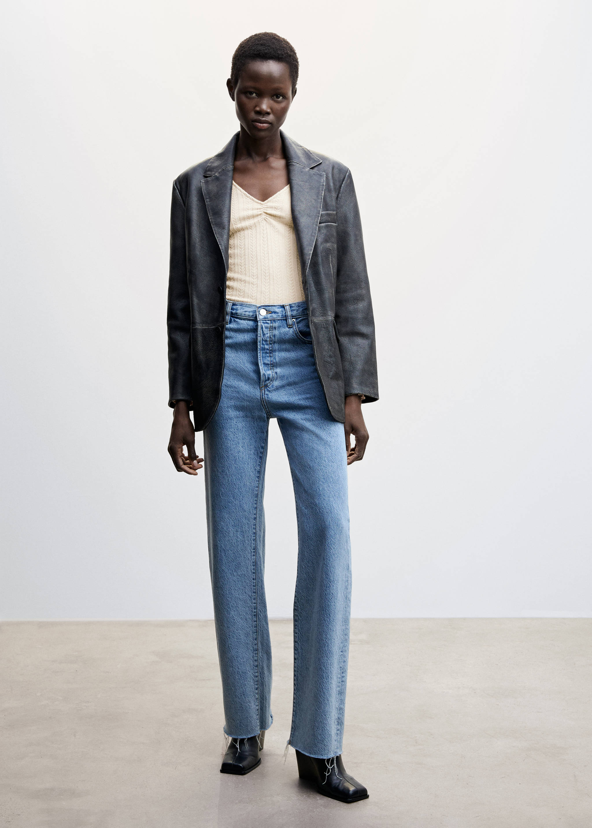 Long-sleeve t-shirt with ruffles - General plane