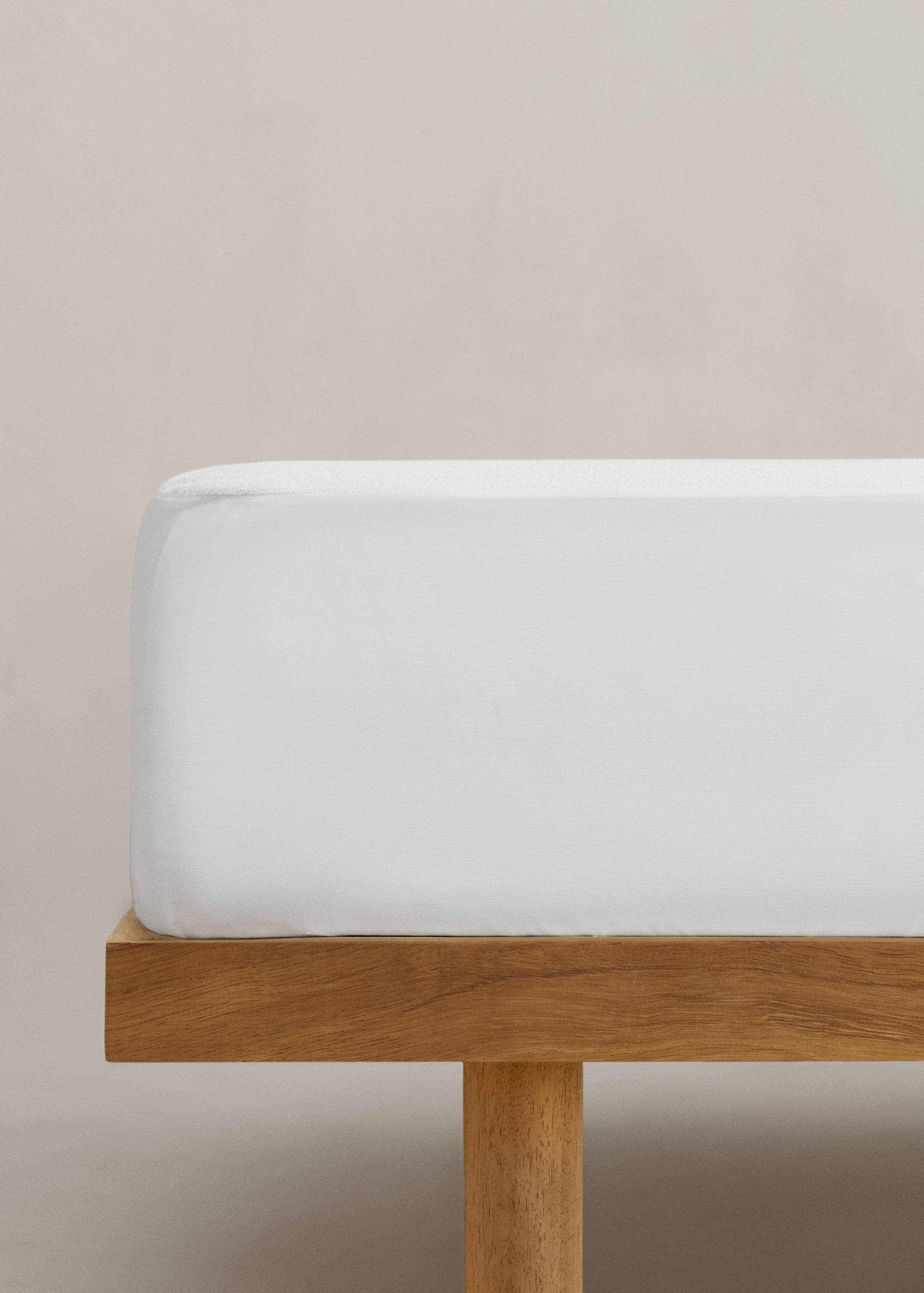 Matress protector (Double bed) - Article without model