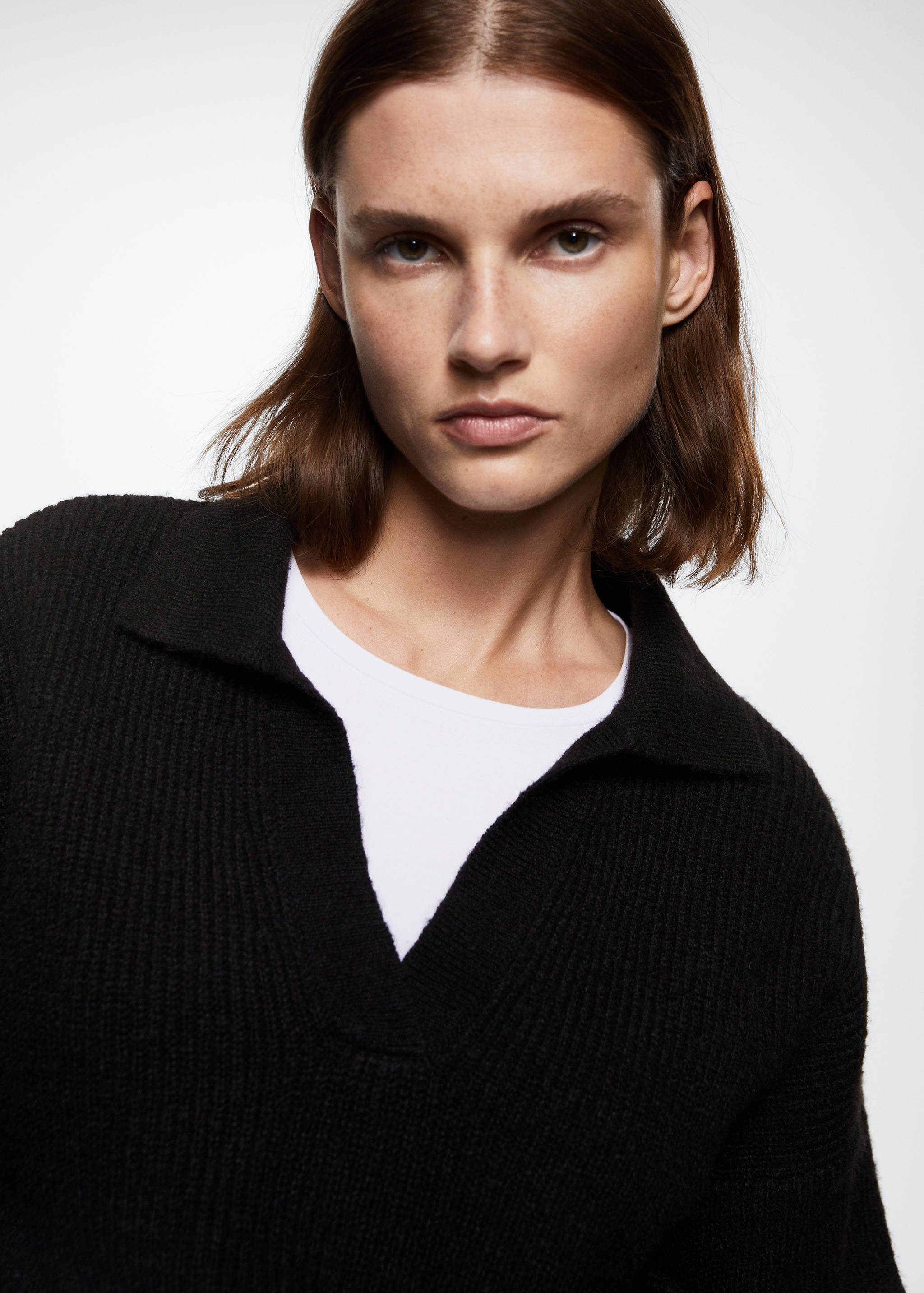 Polo neck sweater - Details of the article 1