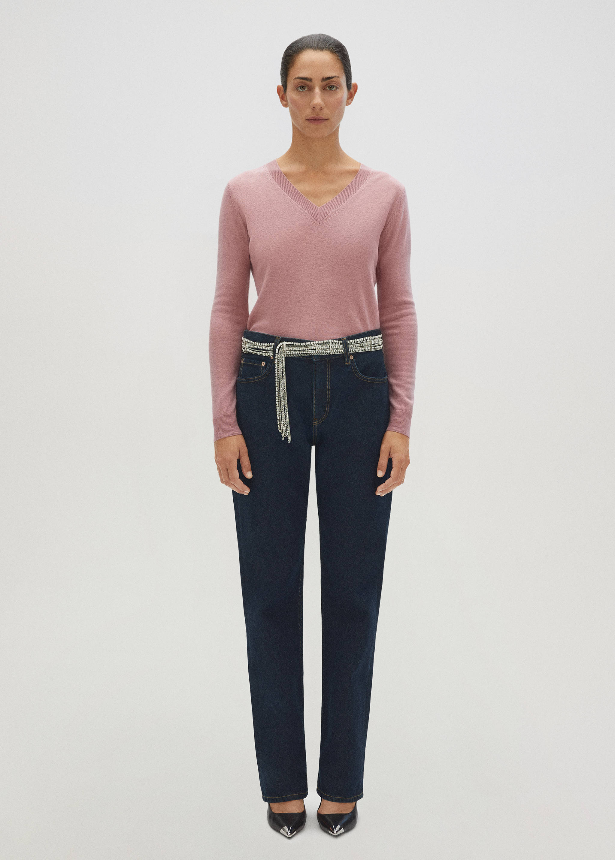 V-neck wool sweater - Details of the article 7