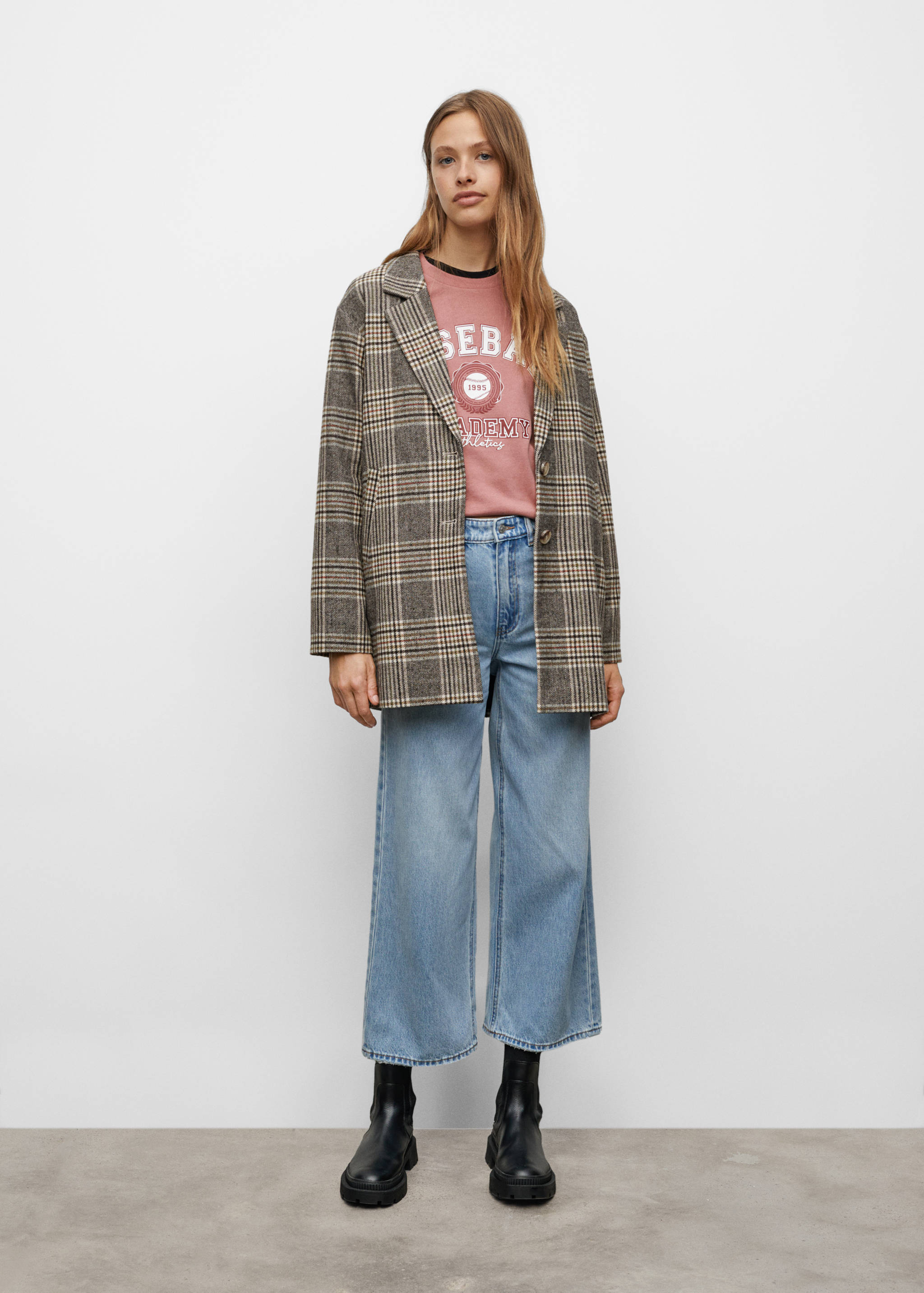 Gerader Mantel mit Revers - Allgemeine Ansicht