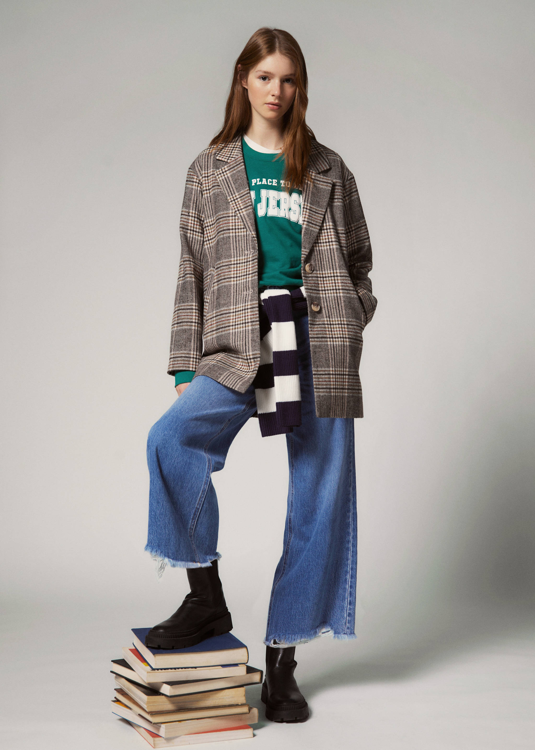 Gerader Mantel mit Revers - Detail des Artikels 6