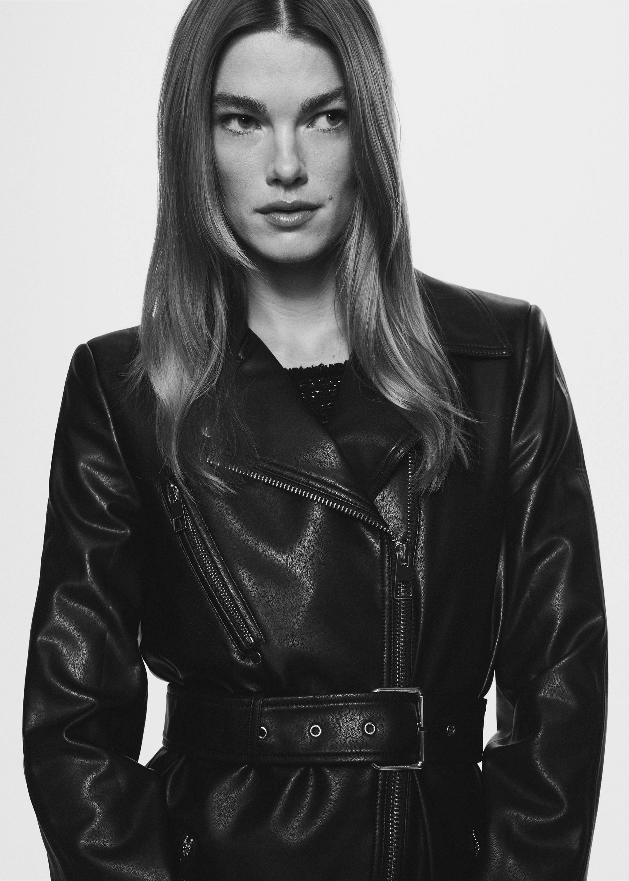 Trench cremalleras efecto piel - Detalle del artículo 4