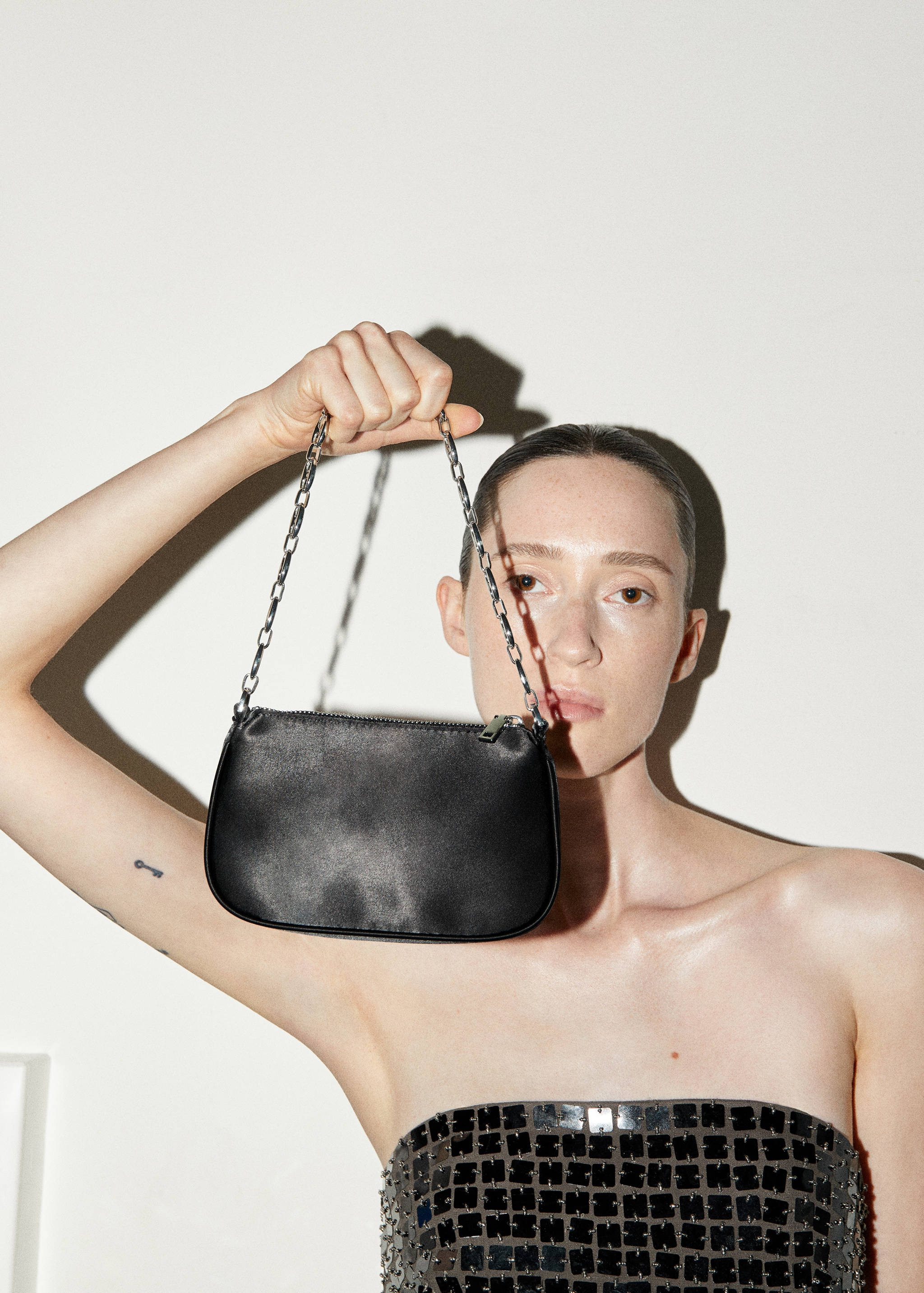 Satin chain bag - General plane