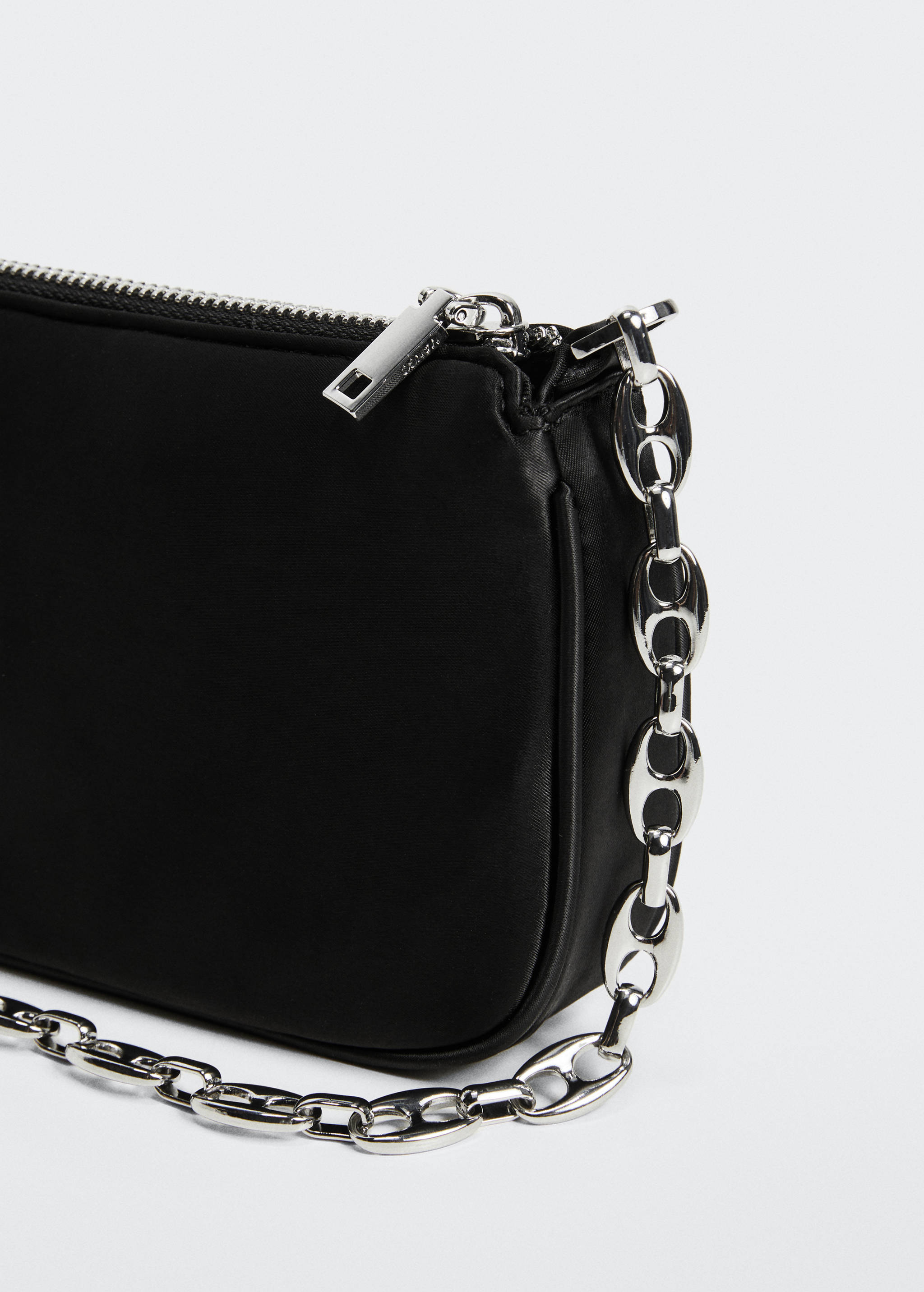Satin chain bag - Details of the article 1