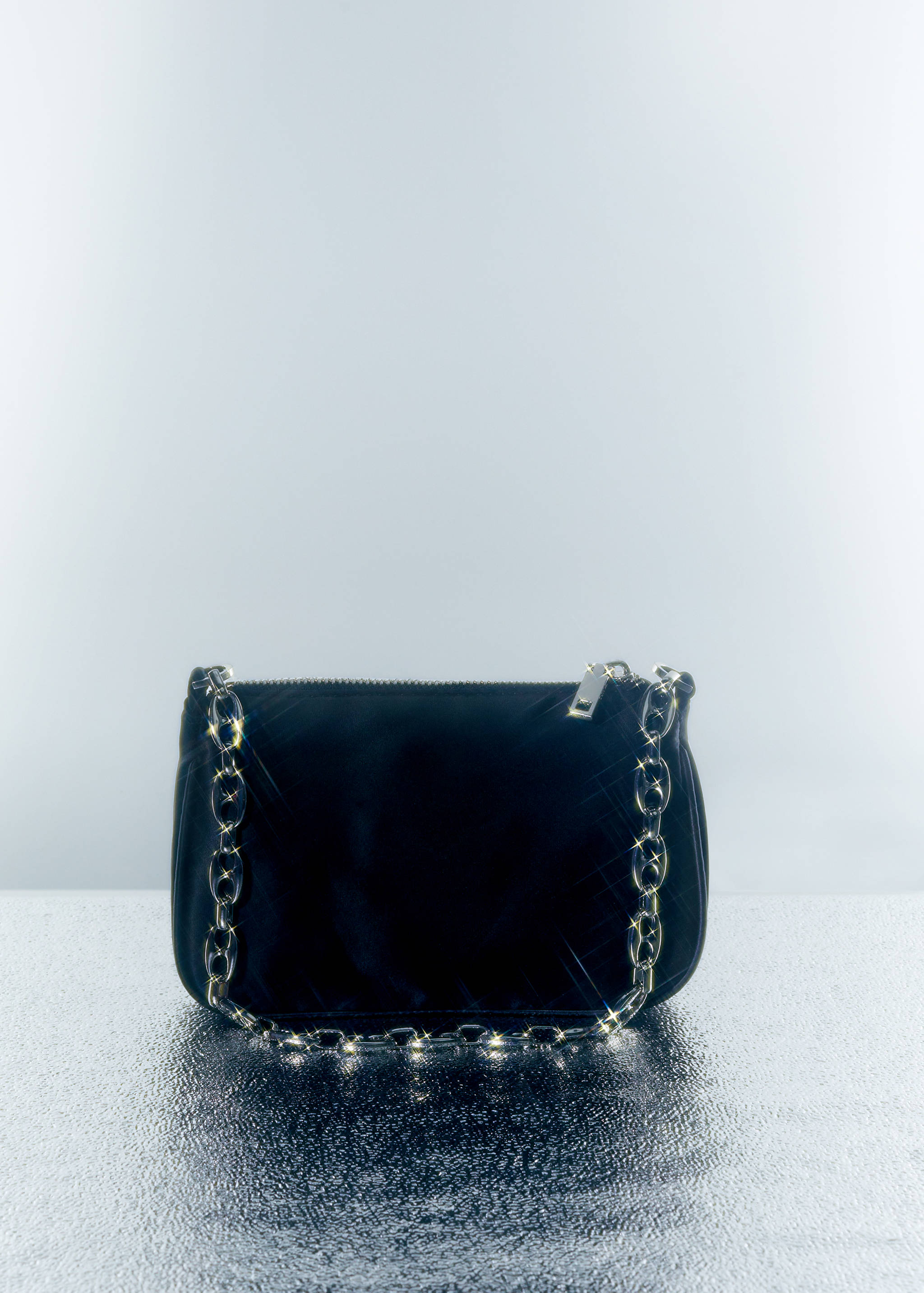 Satin chain bag - Details of the article 5