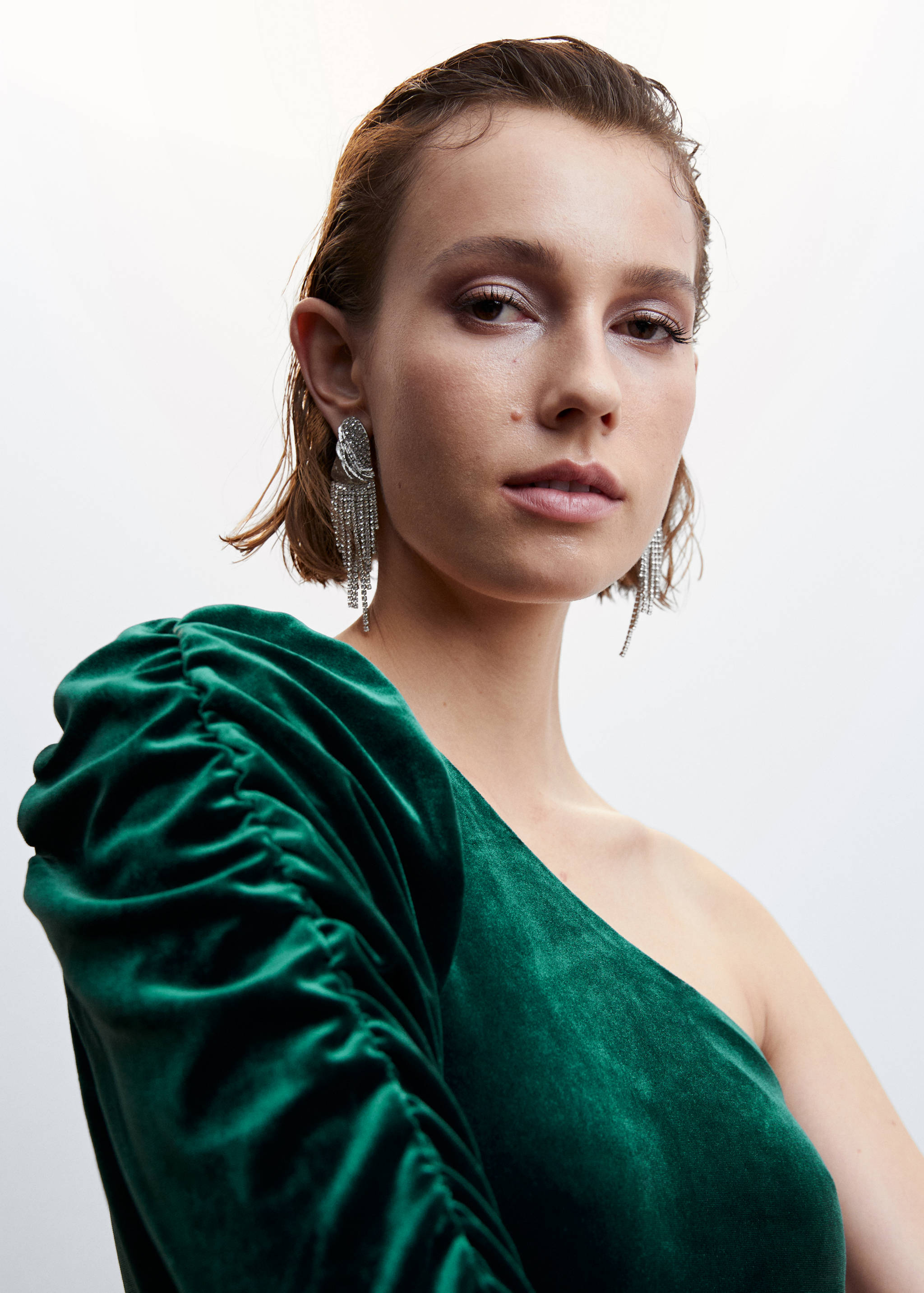 Asymmetrical velvet t-shirt - Details of the article 1