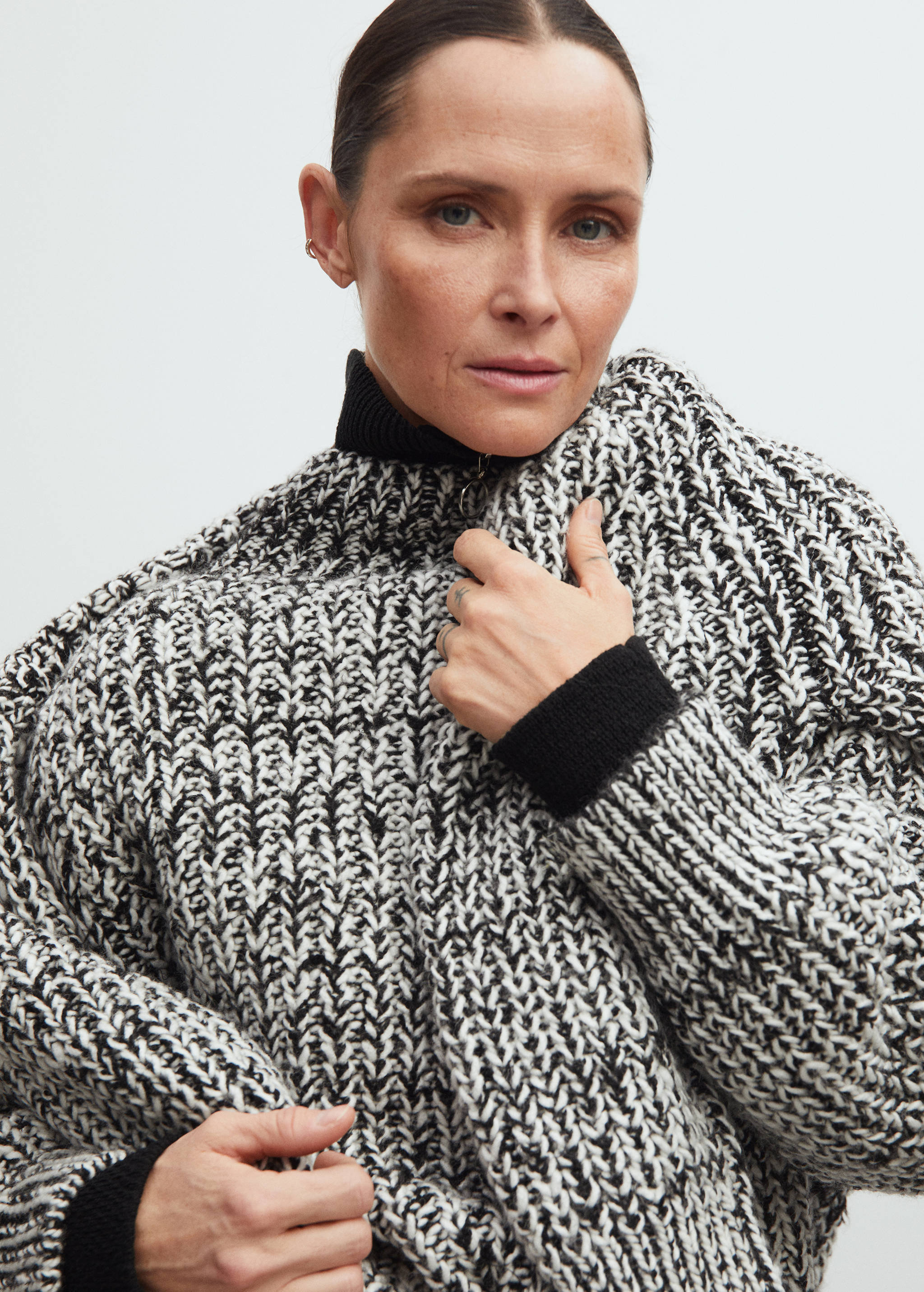 Flecked chunky-knit cardigan - Details of the article 9