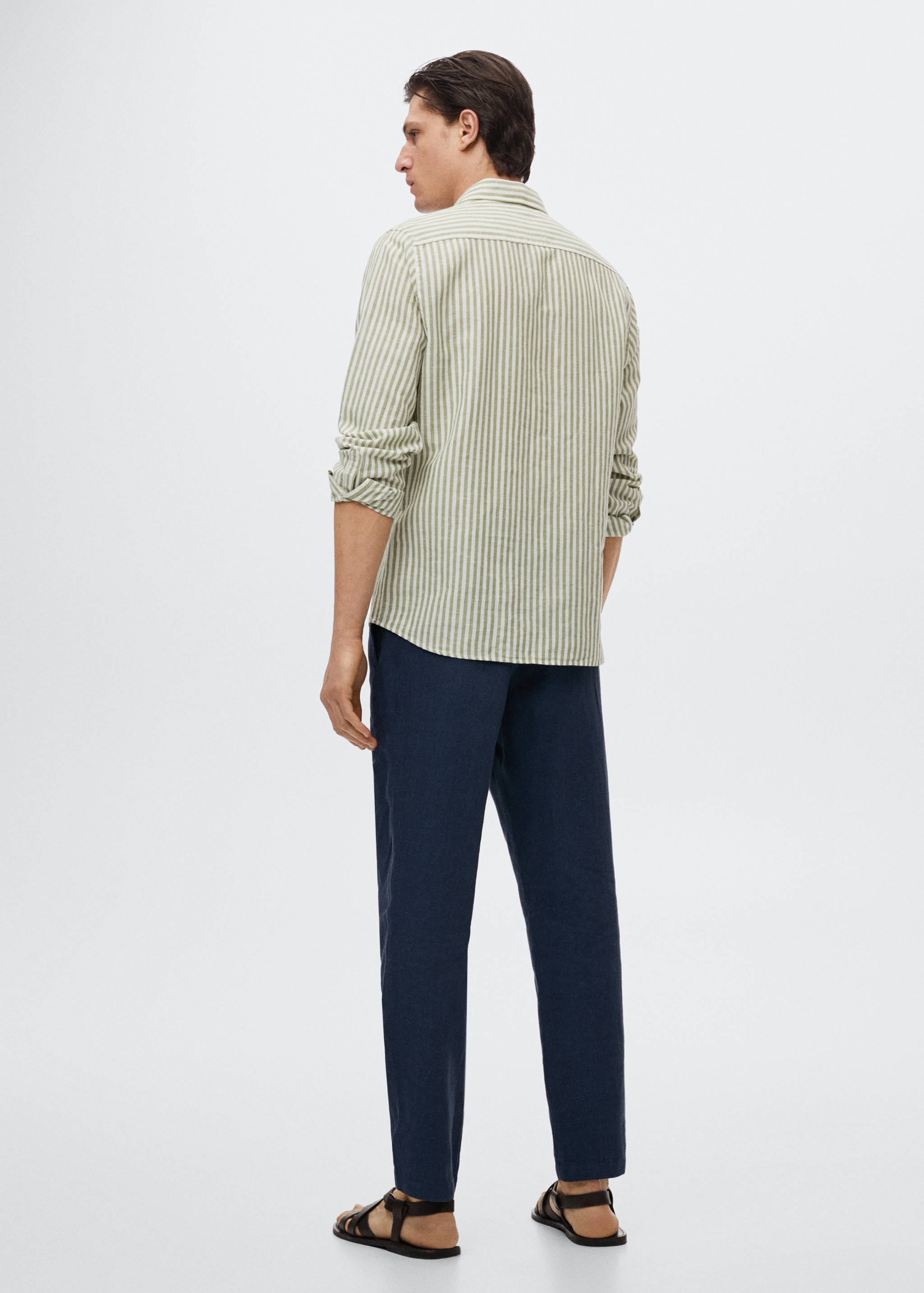 Slim Fit-Leinenhemd mit Karomuster - Rückseite des Artikels