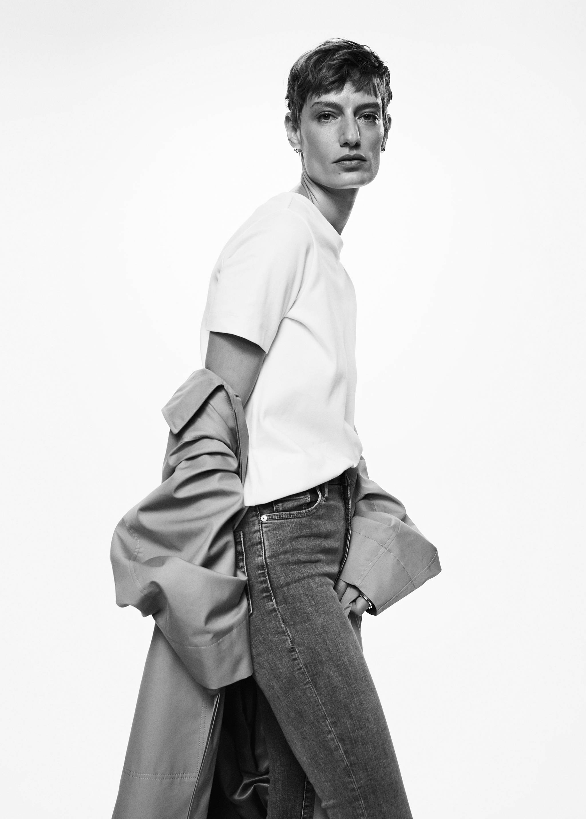 High-rise skinny jeans - Details of the article 1