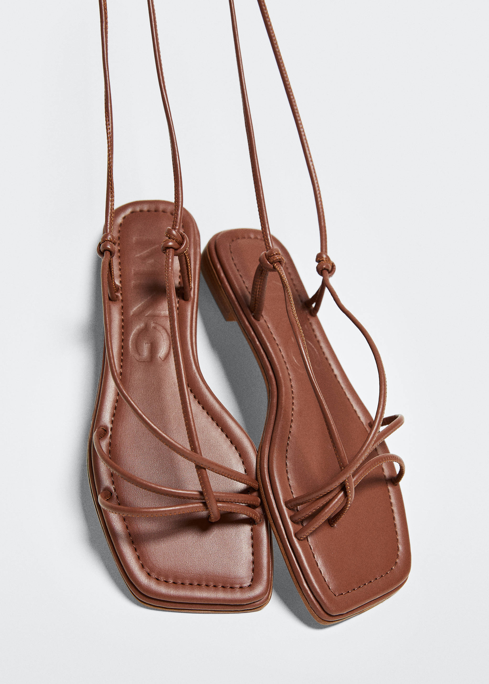 Kreuzriemensandalen - Detail des Artikels 4