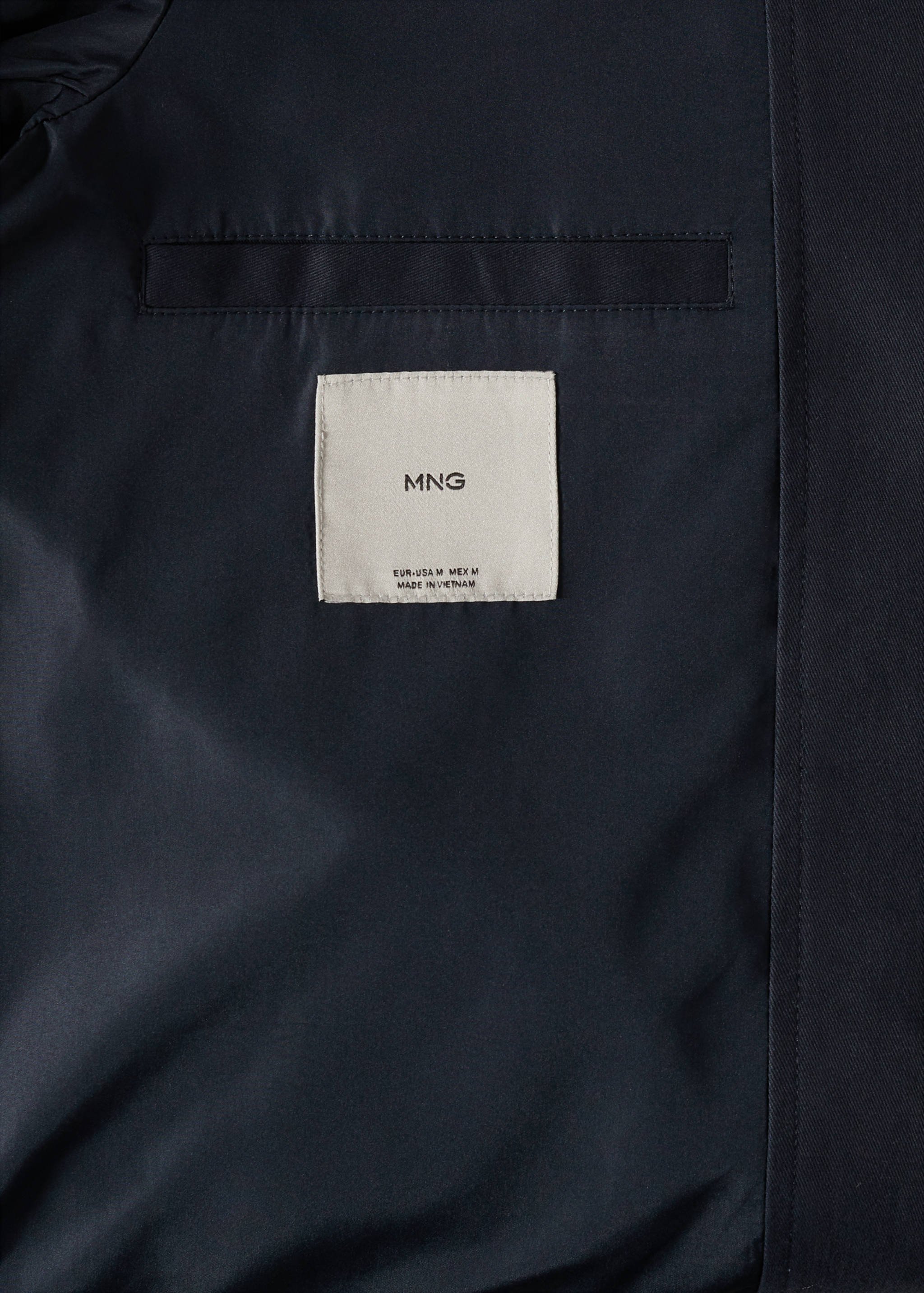 Wasserabweisender Trenchcoat aus Baumwolle - Detail des Artikels 8