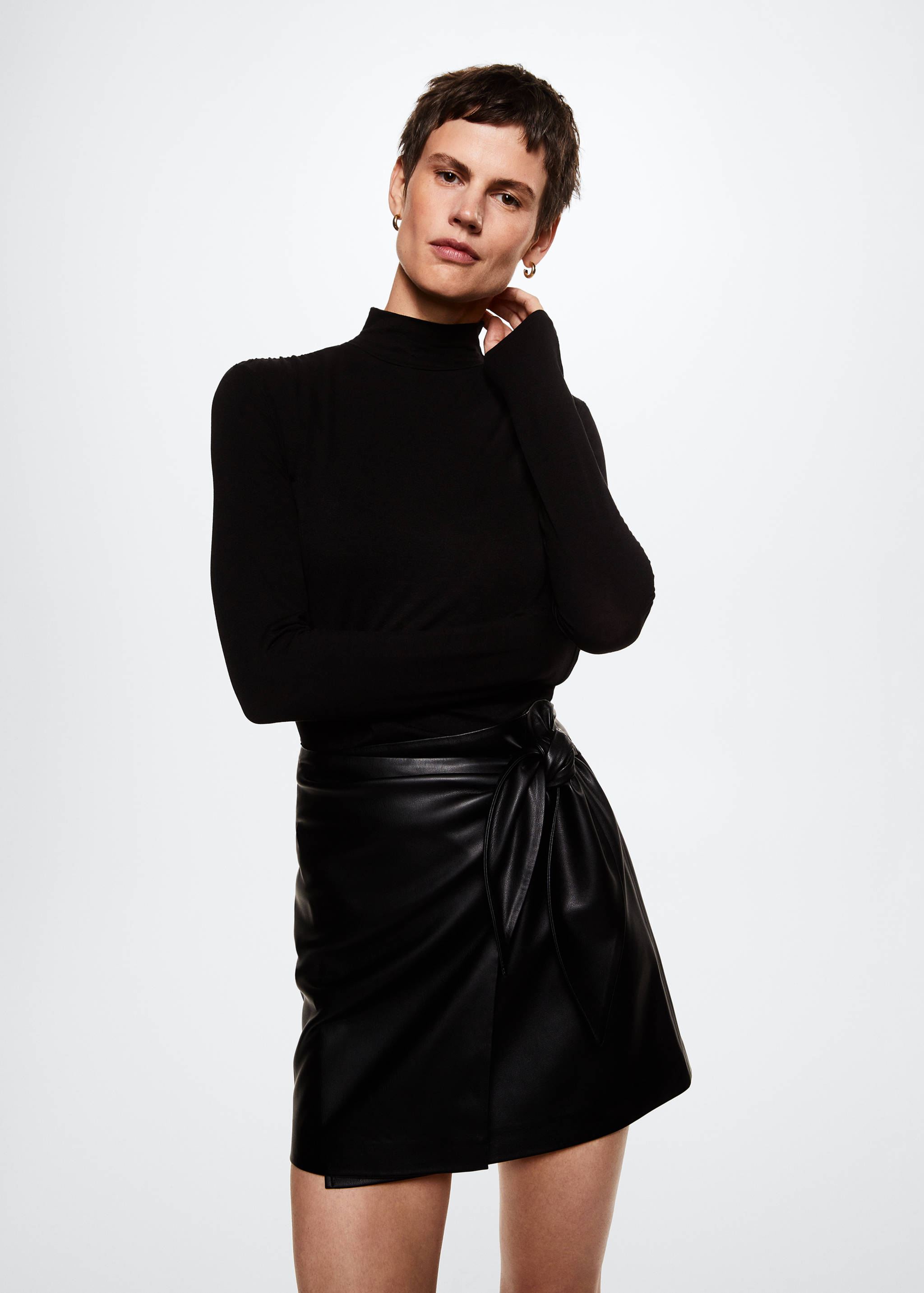 Leather-effect skirt - Details of the article 2