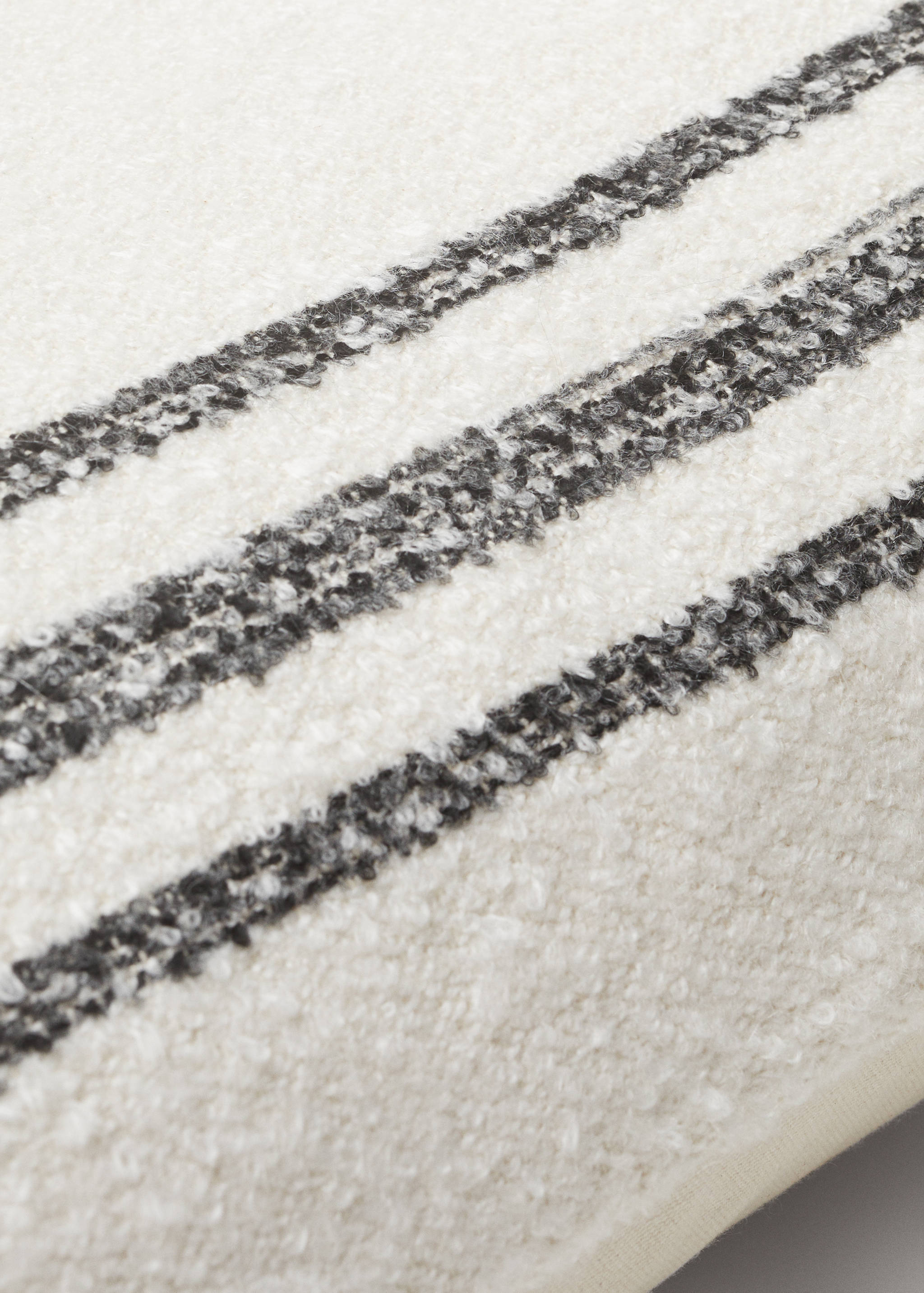 Capa de almofada decorativa às riscas 60 x 60 cm - Pormenor do artigo 2