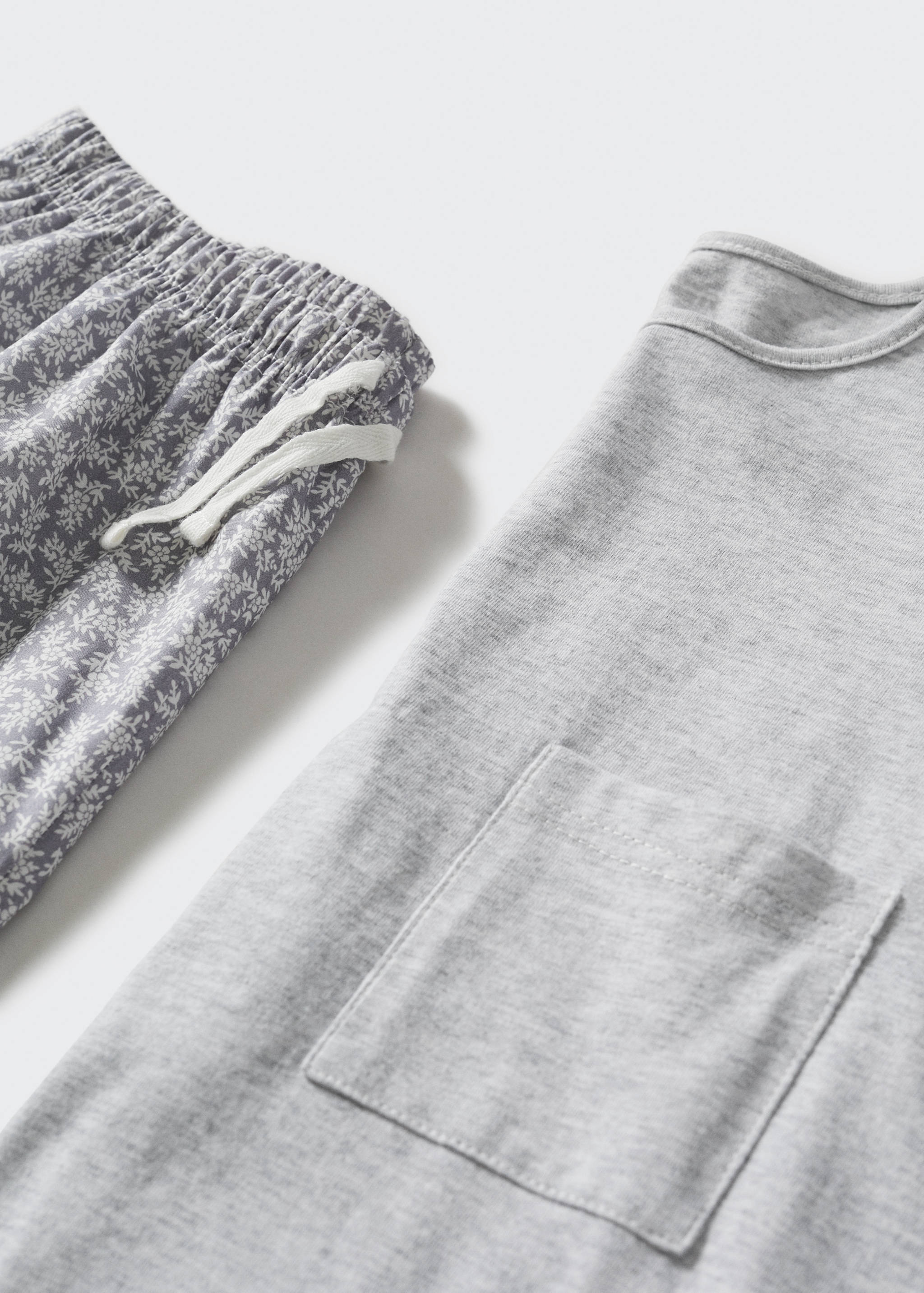 Printed cotton pyjamas - Details of the article 8