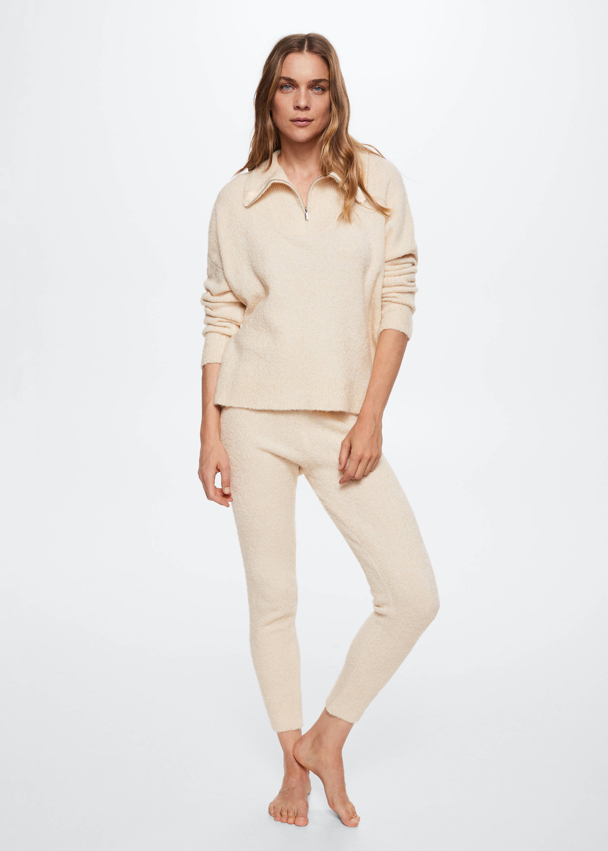 Polo neck sweater - General plane