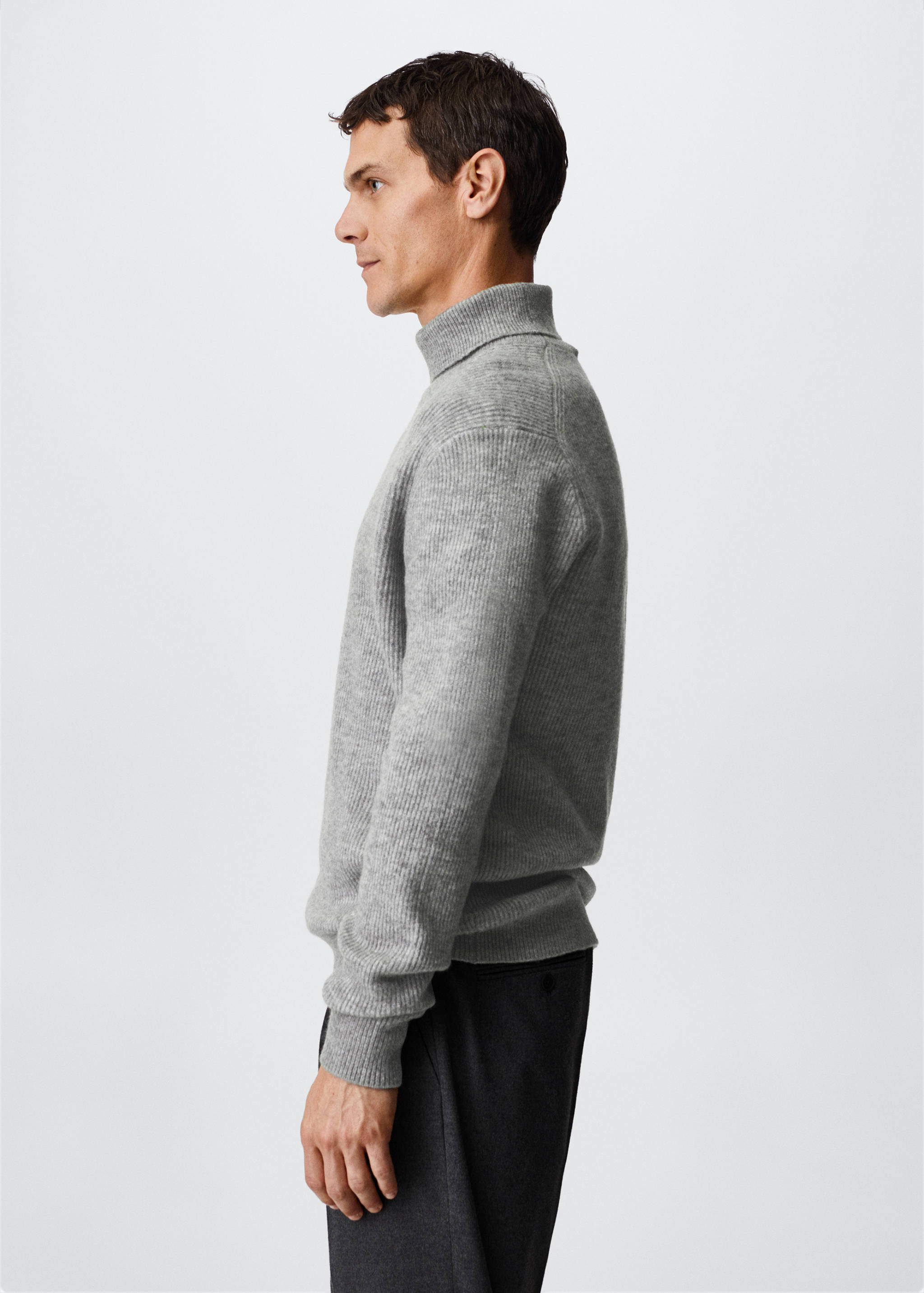 Structured turtleneck sweater - Details of the article 6