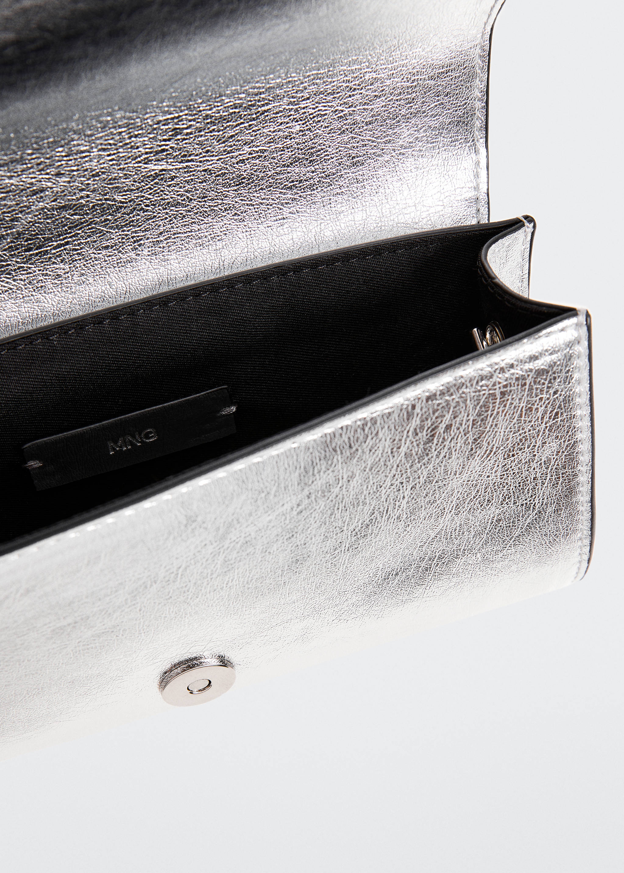 Quilted bag with chain handle - Details of the article 2