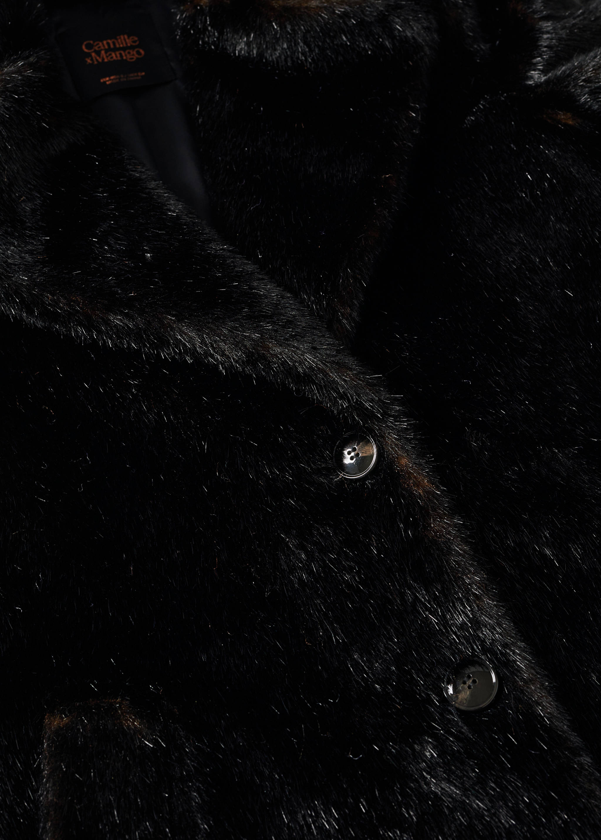 Fluffy long coat - Details of the article 8