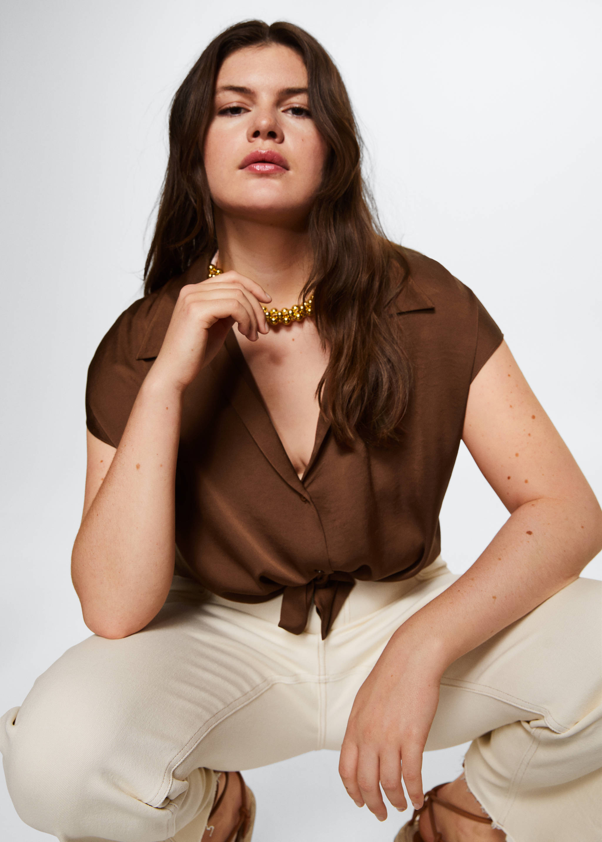 Satin finish flowy shirt - Details of the article 4