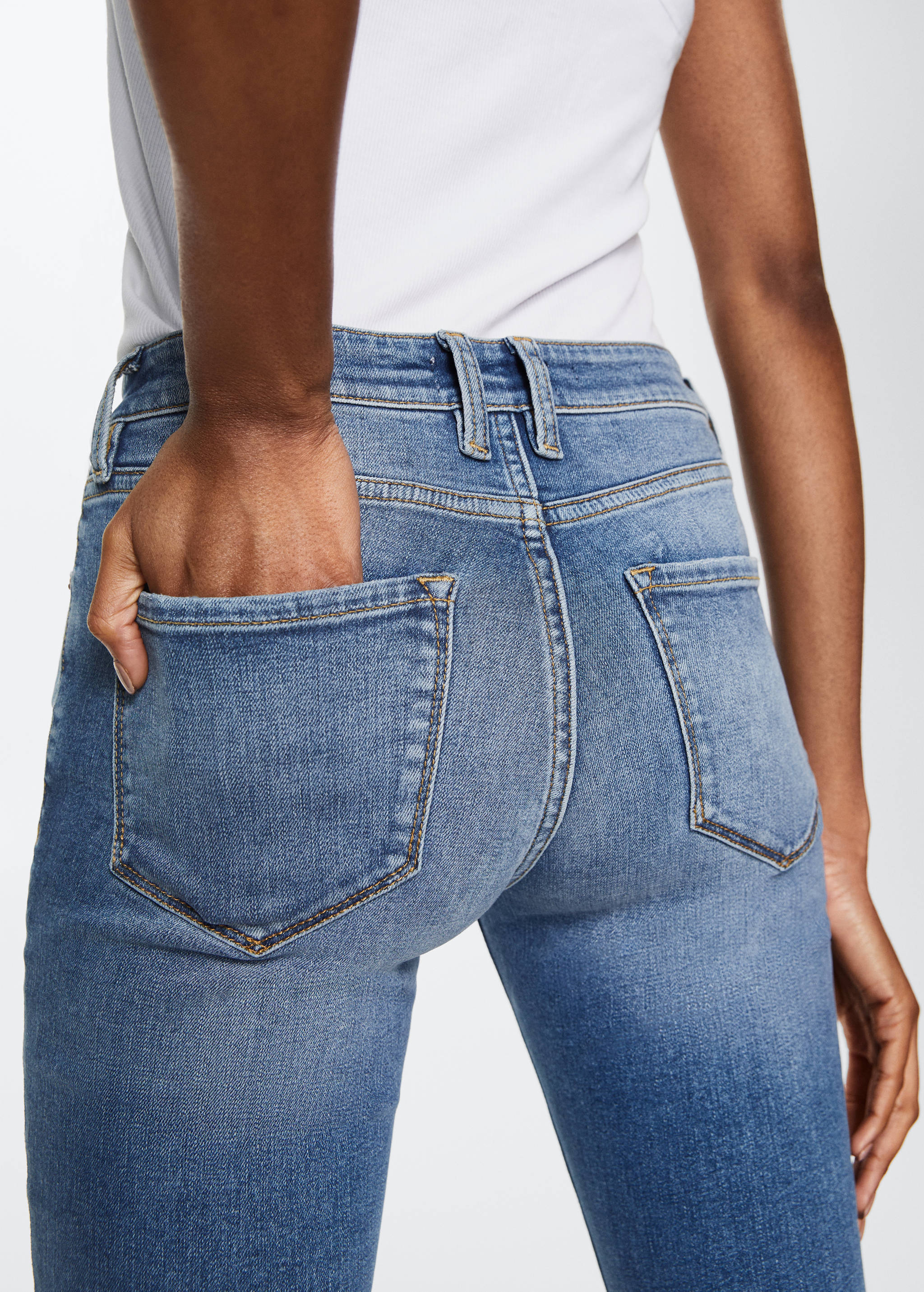 Skinny cropped jeans - Details of the article 2
