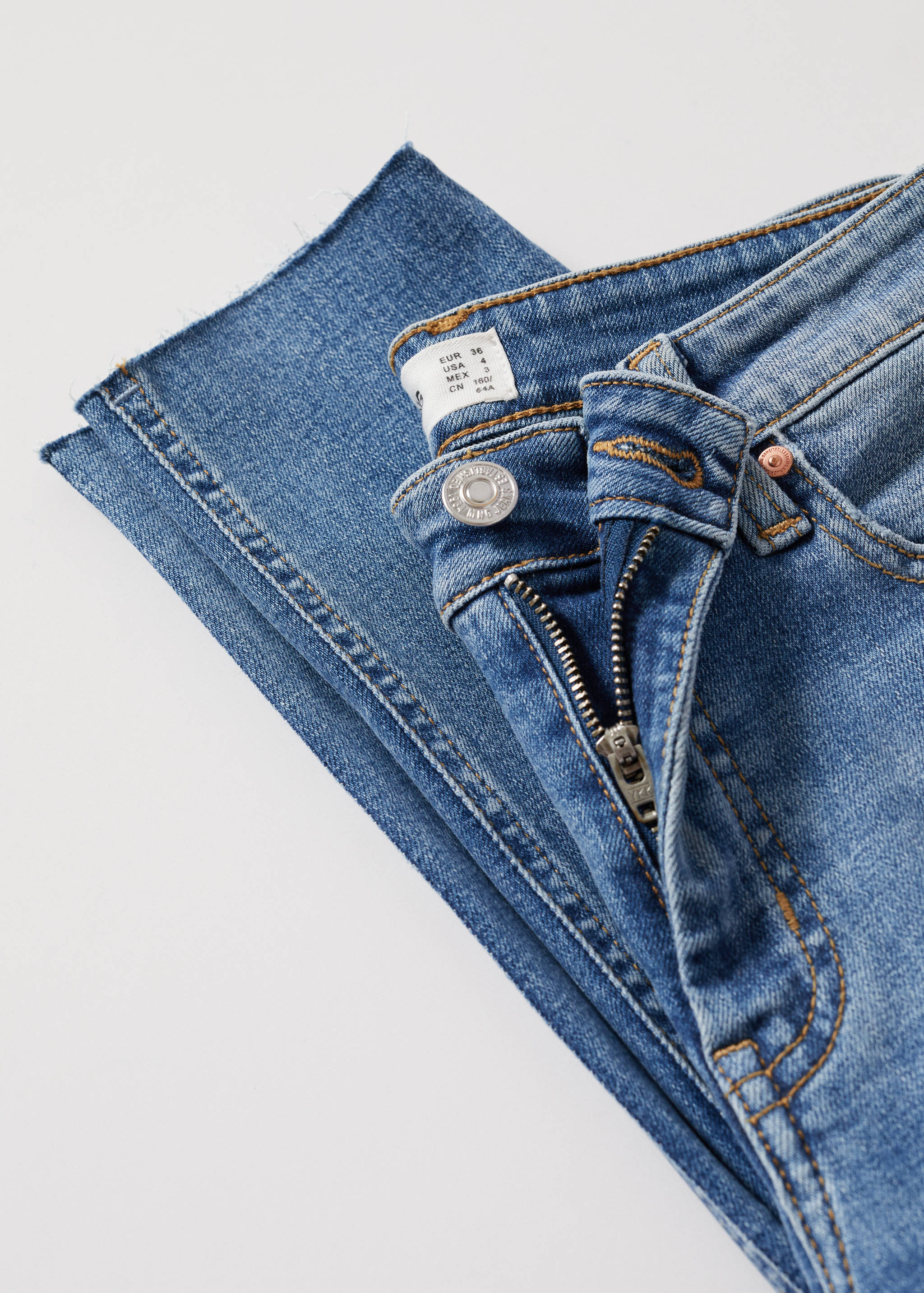 Skinny cropped jeans - Details of the article 8