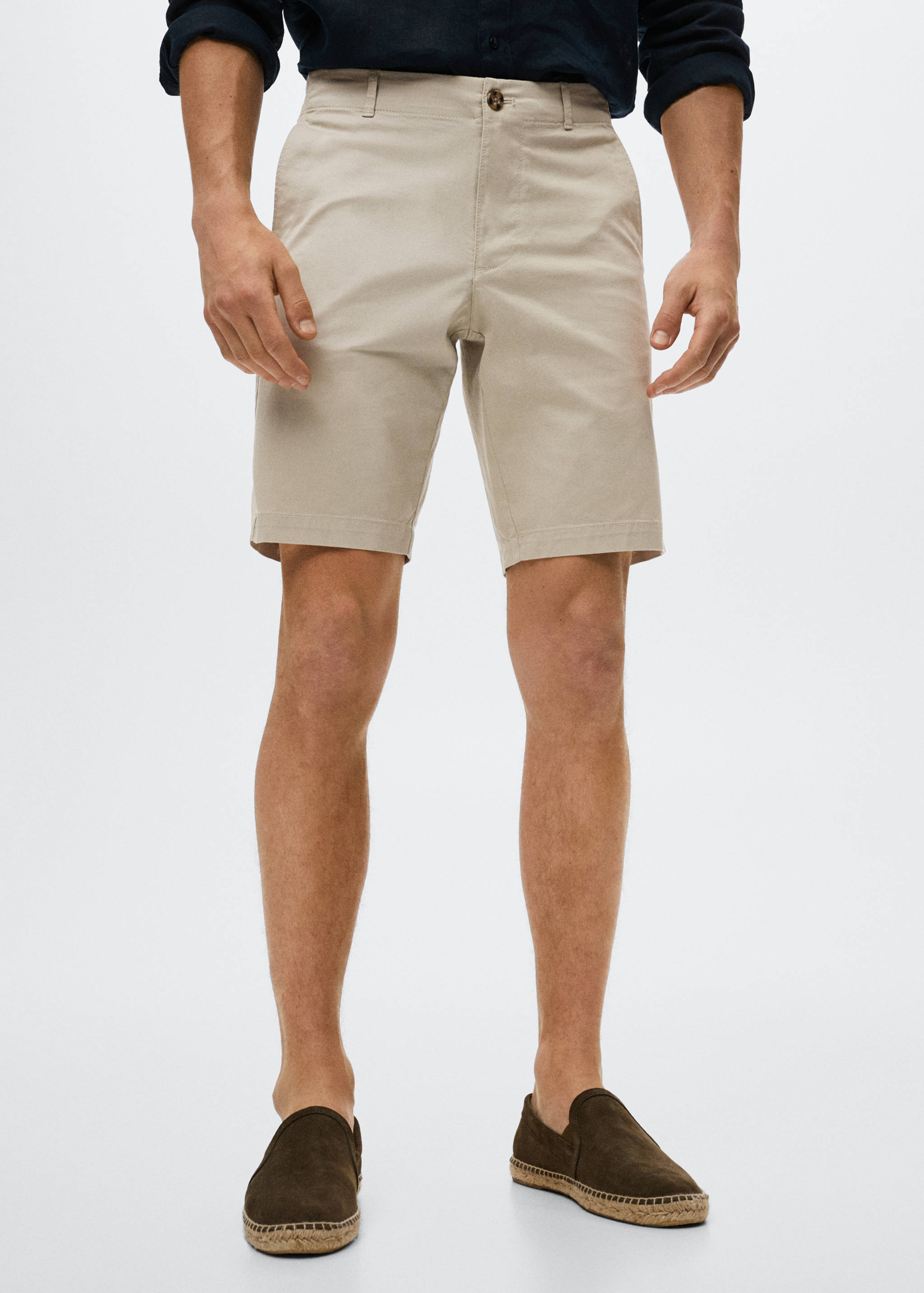 Bermuda slim-fit chino coton - Plan moyen