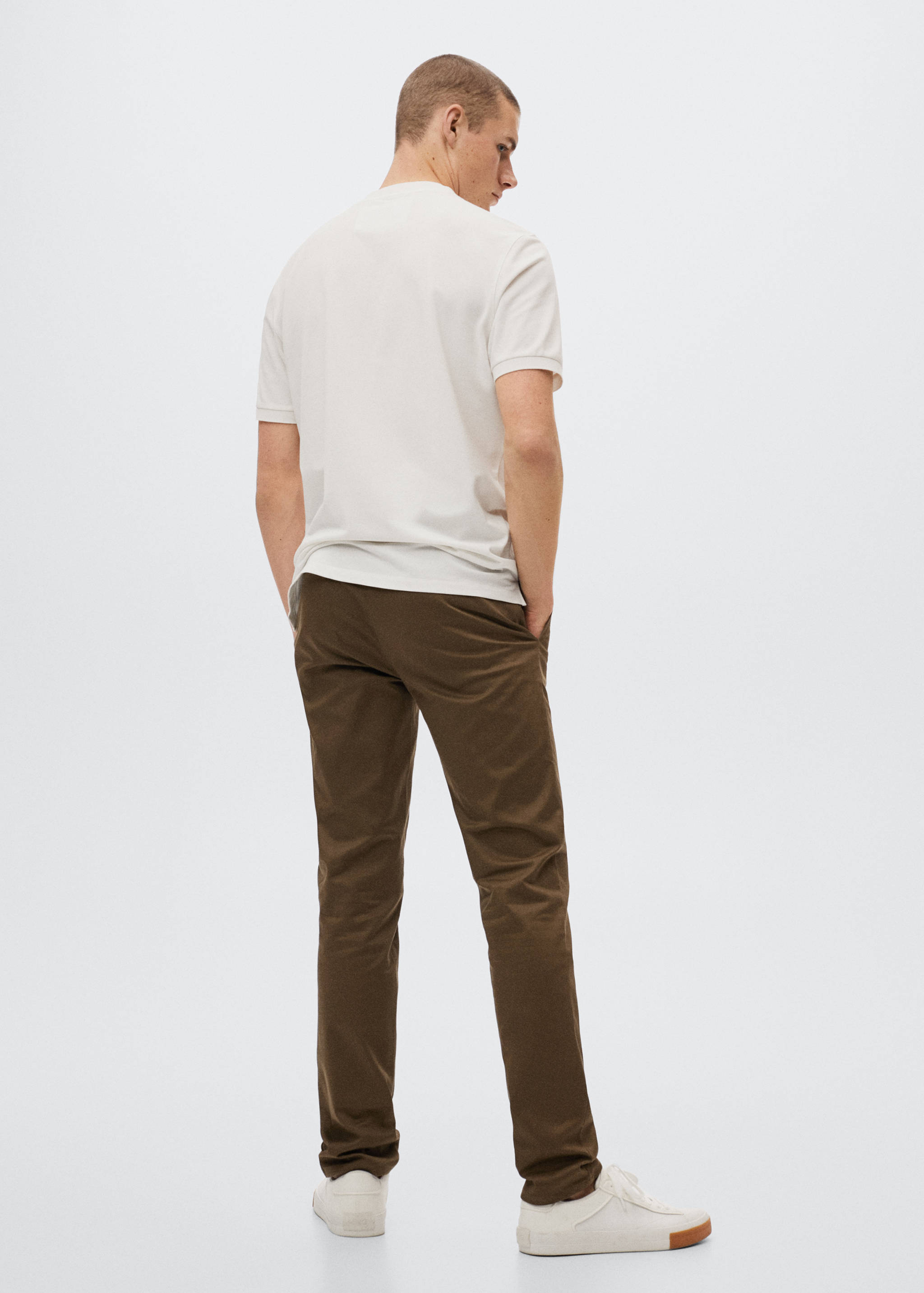 Slim fit chino trousers - Reverse of the article