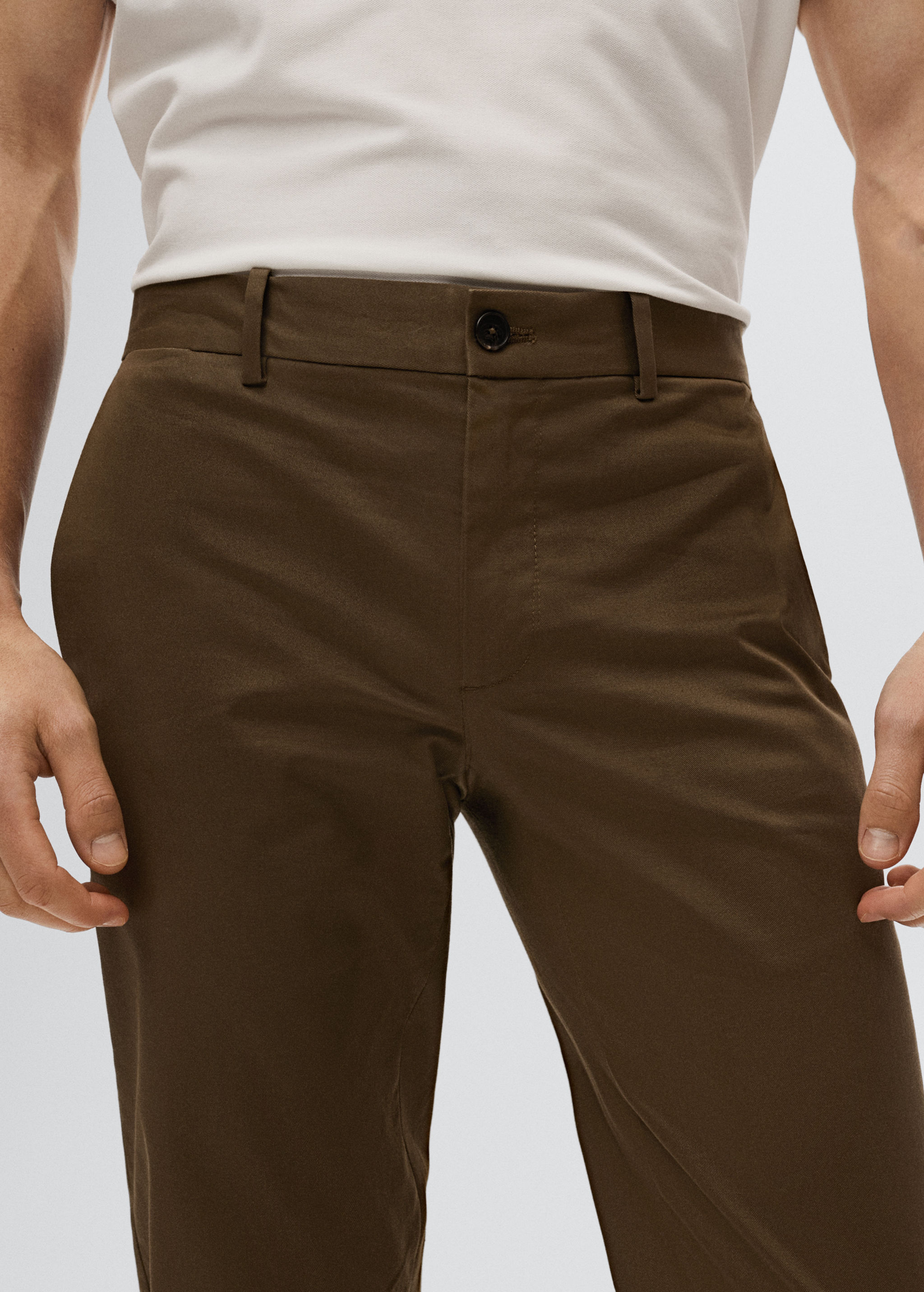 Slim fit chino trousers - Details of the article 1