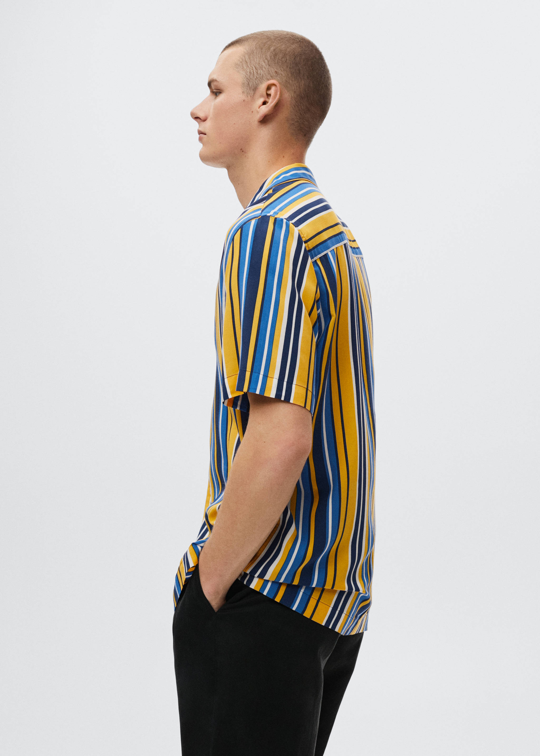 Striped flowy shirt - Details of the article 2