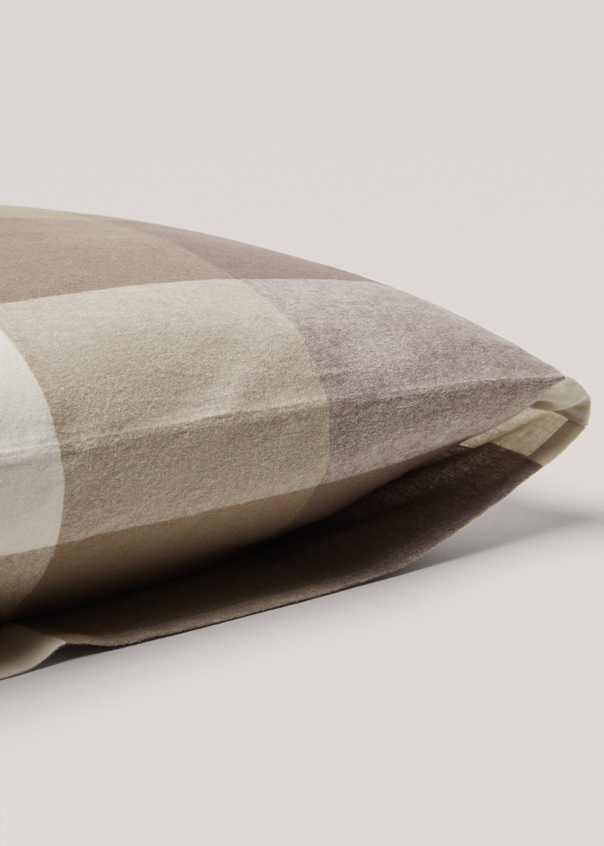 Check flannel pillowcase 60x60cm (Pack of two) - Details of the article 3