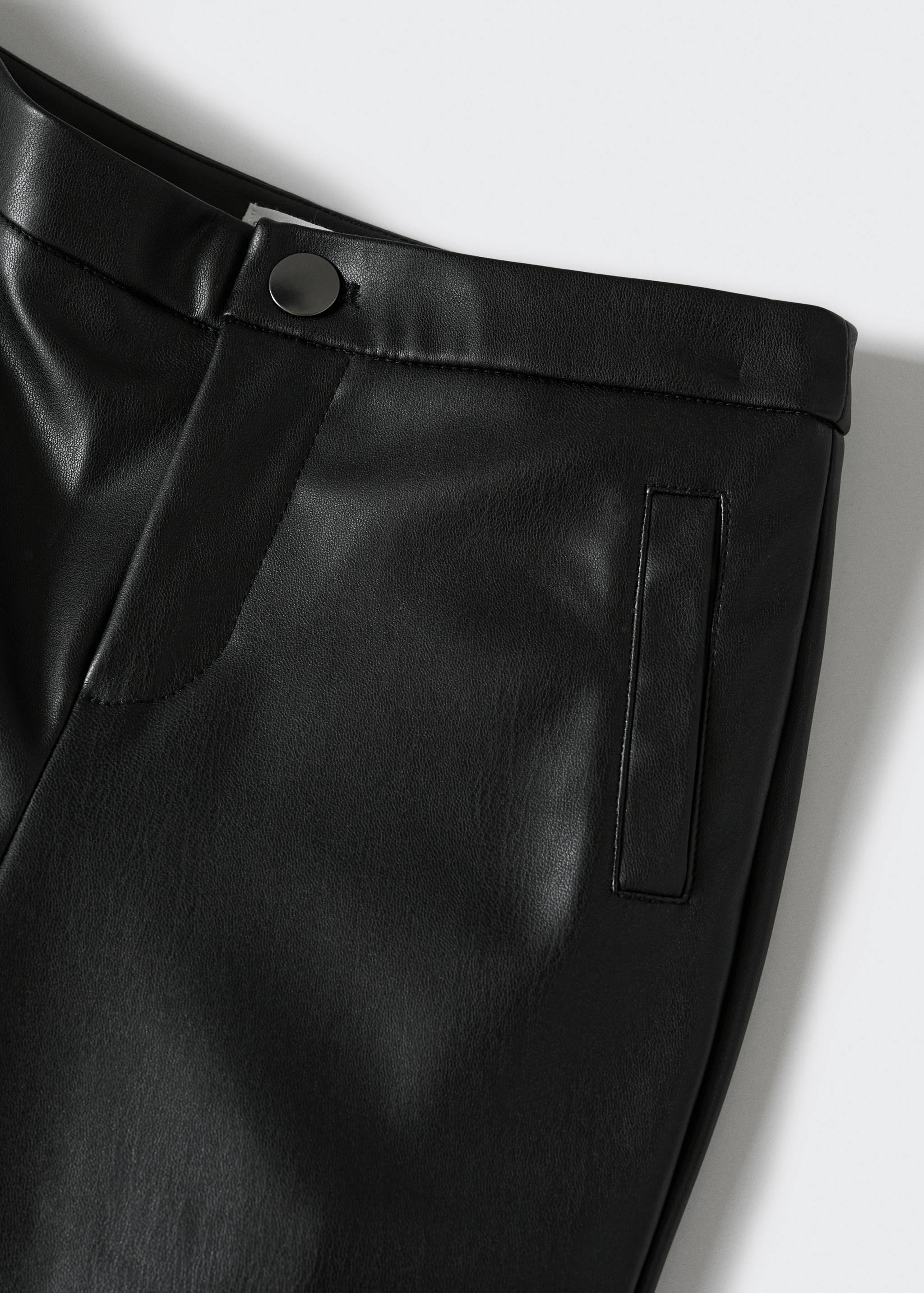 Pantaloni imitație de piele - Detaliu al articolului 8