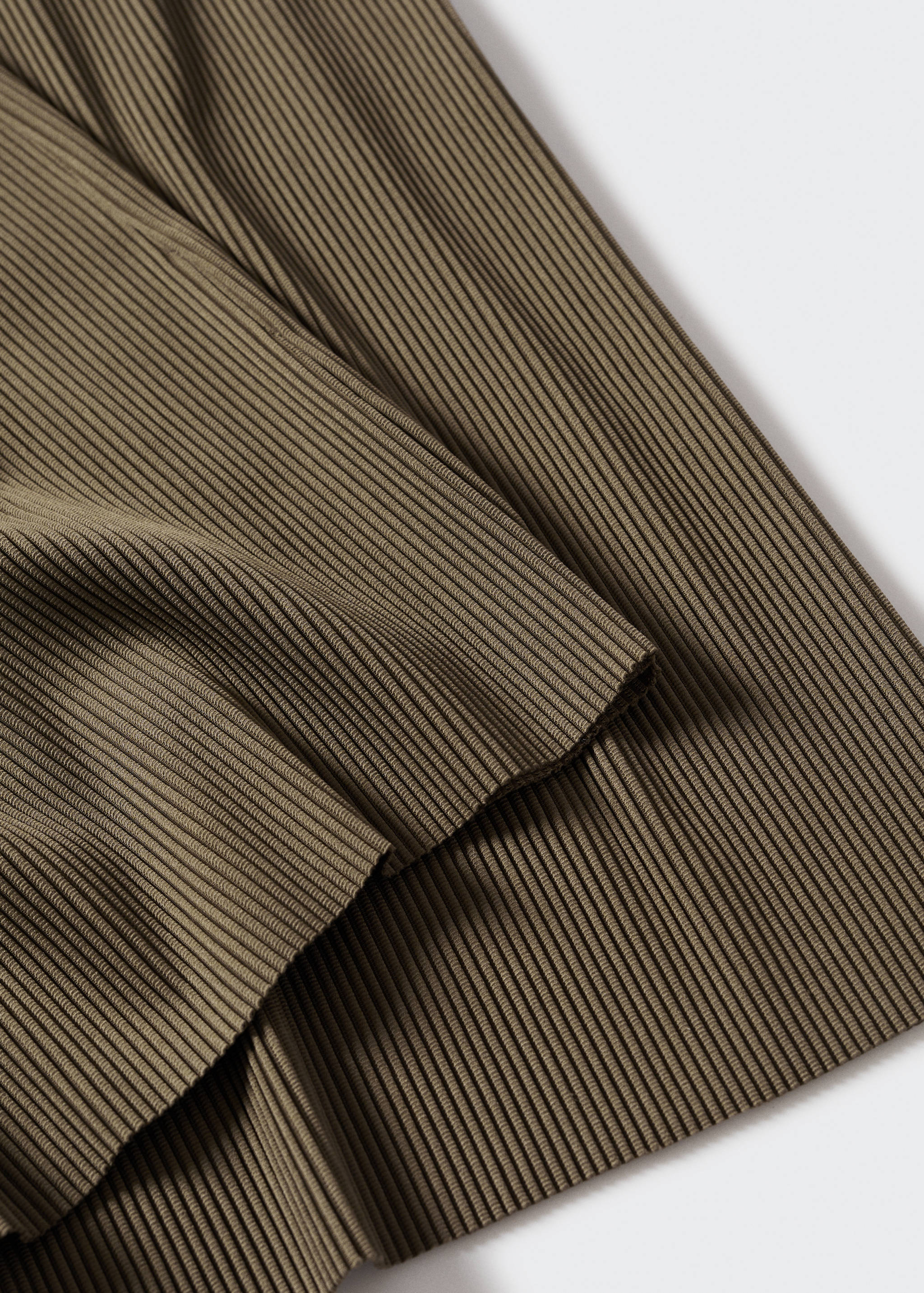 Pleated palazzo trousers - Details of the article 8