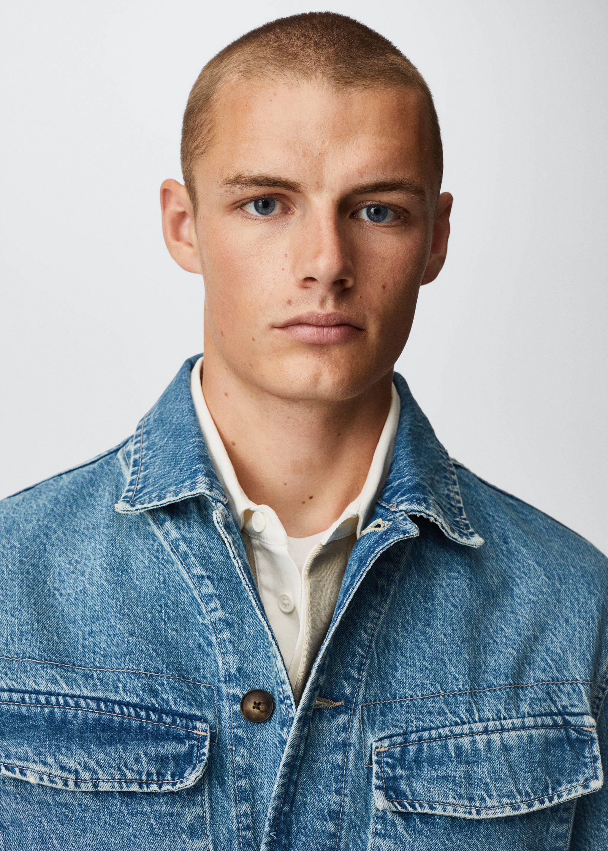 Chaqueta vaquera bolsillos  - Detalle del artículo 1