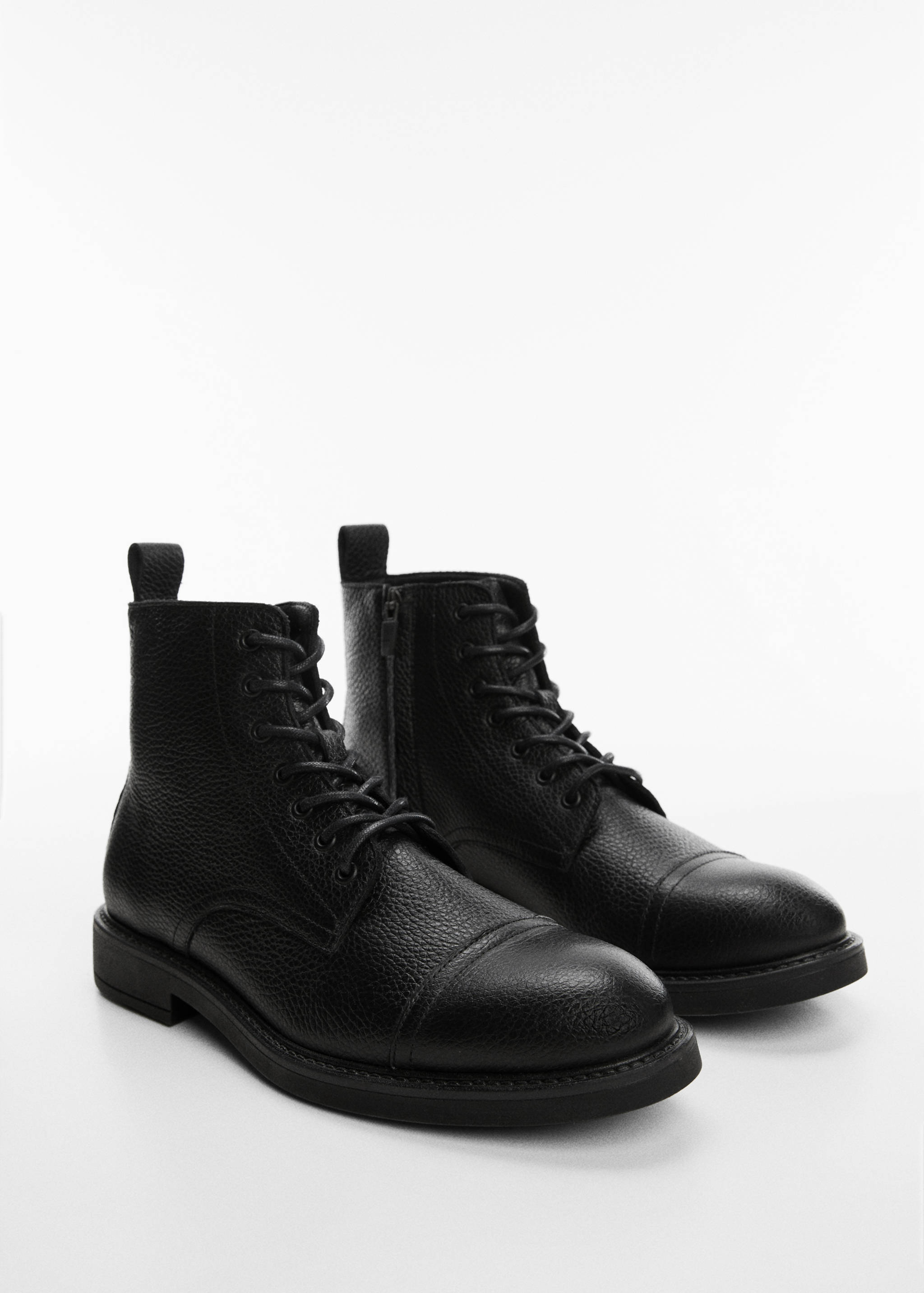 Lace-up leather boots - Medium plane