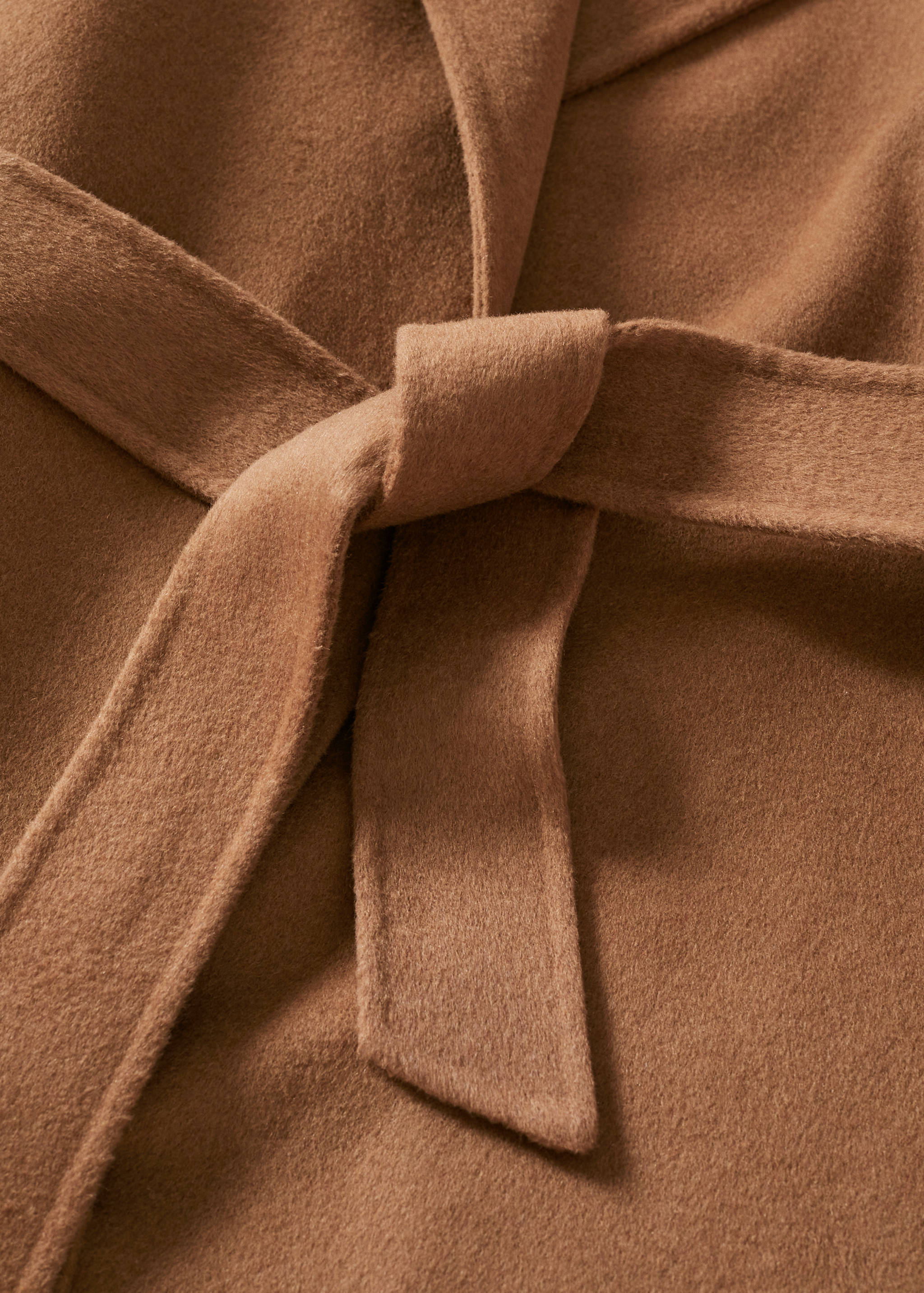 Manteau fait main avec ceinture - Détail de l'article 8