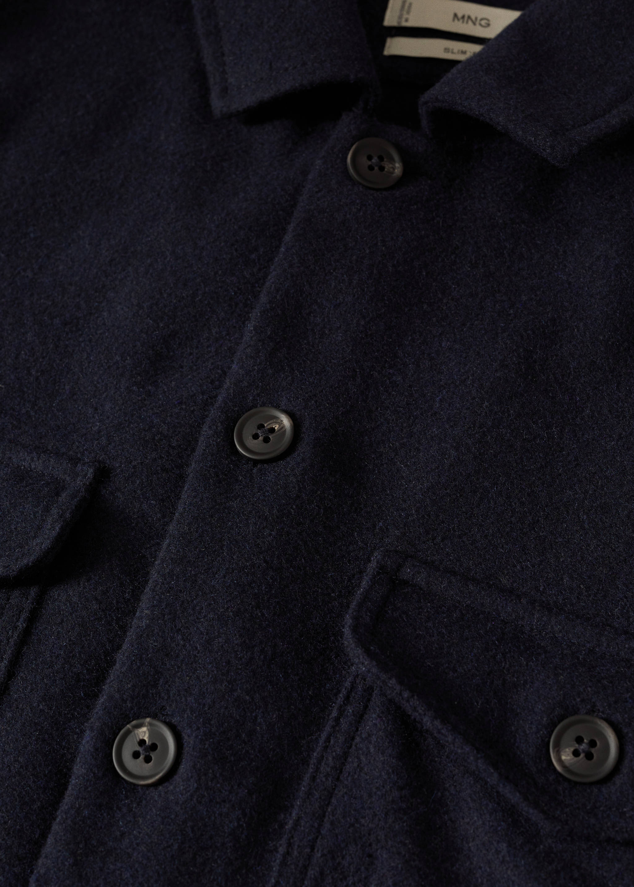 Textured overshirt with pockets - Details of the article 8