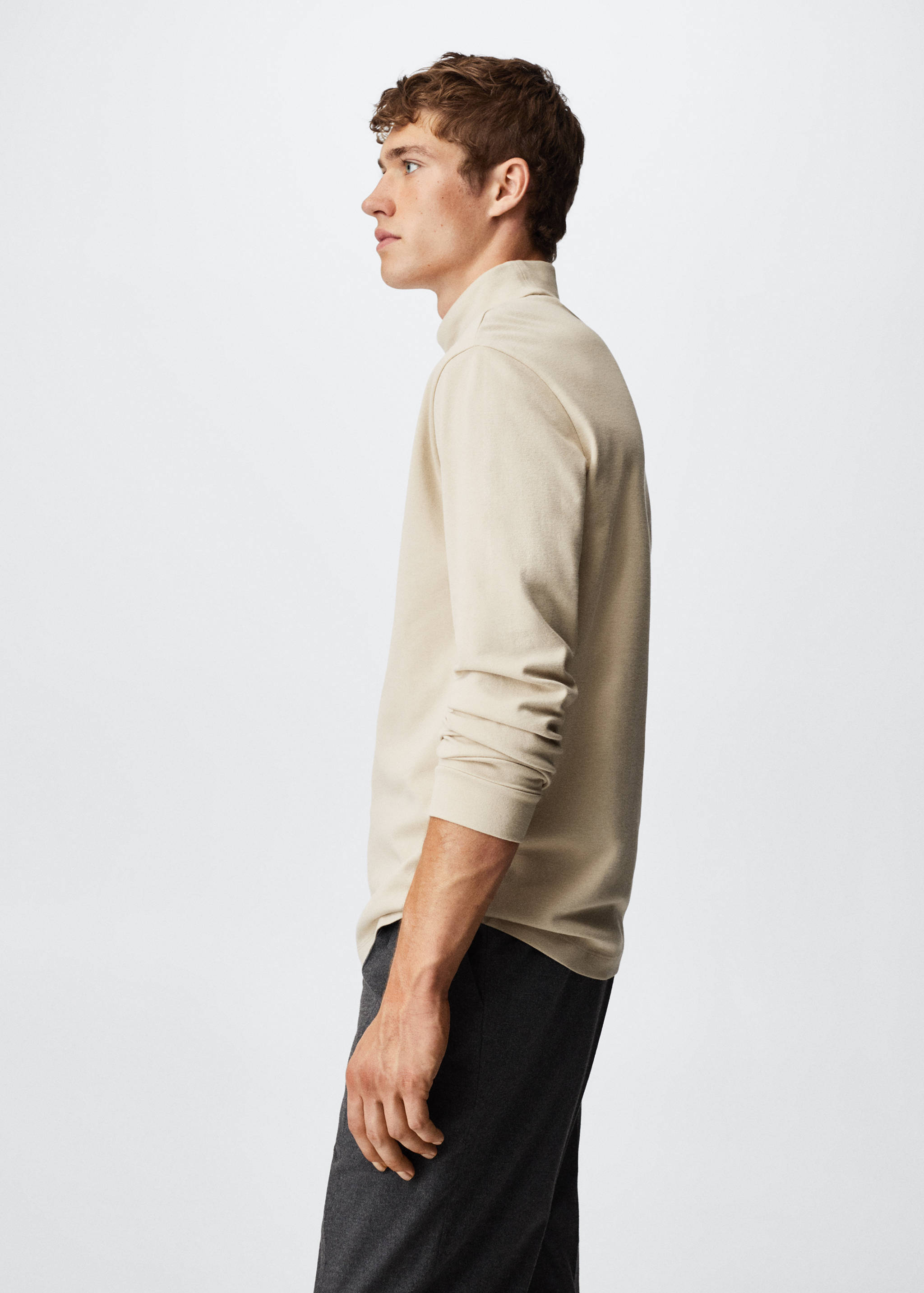 T-shirt en coton à col roulé - Détail de l'article 2