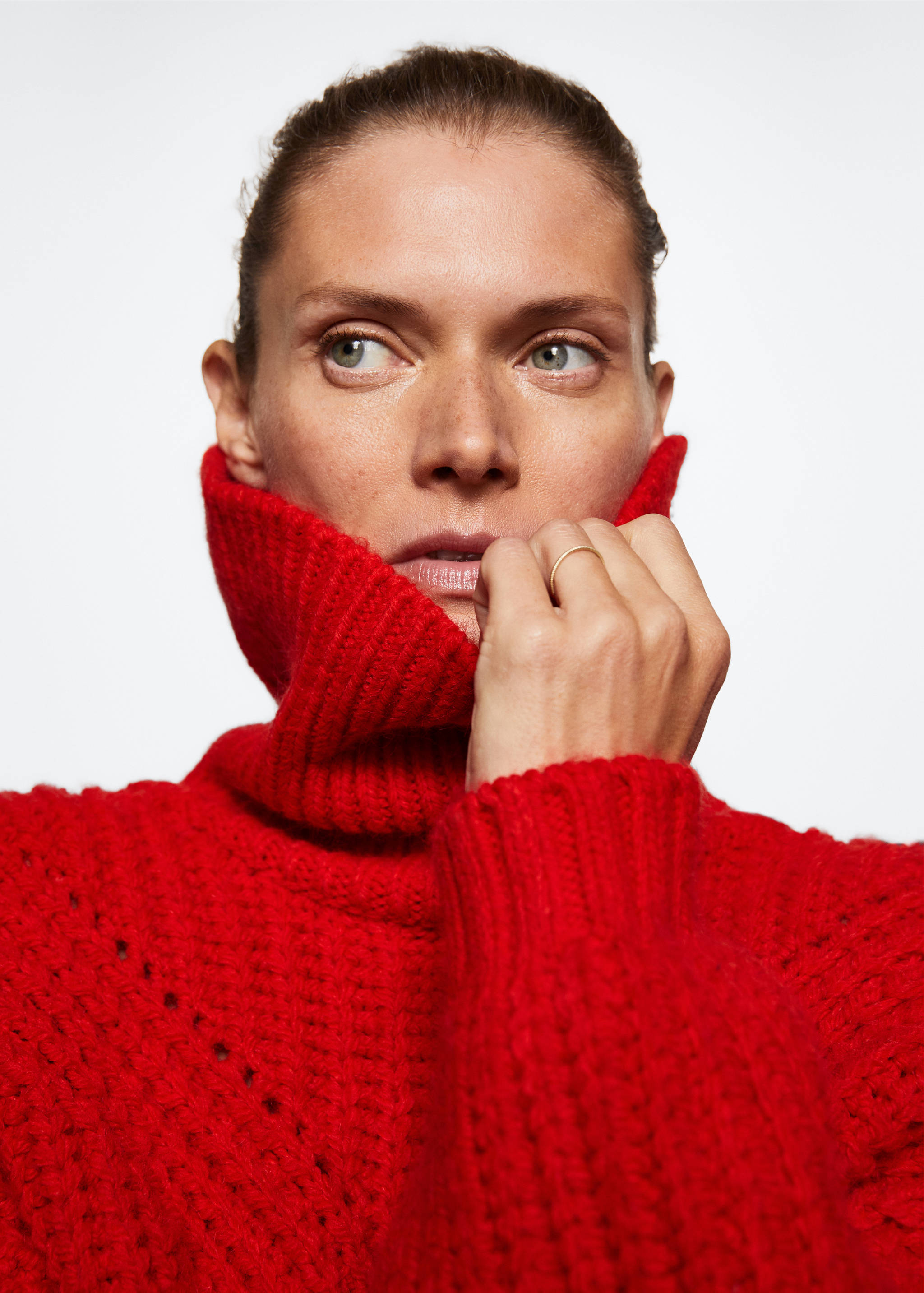 Knitted turtleneck dress - Details of the article 4