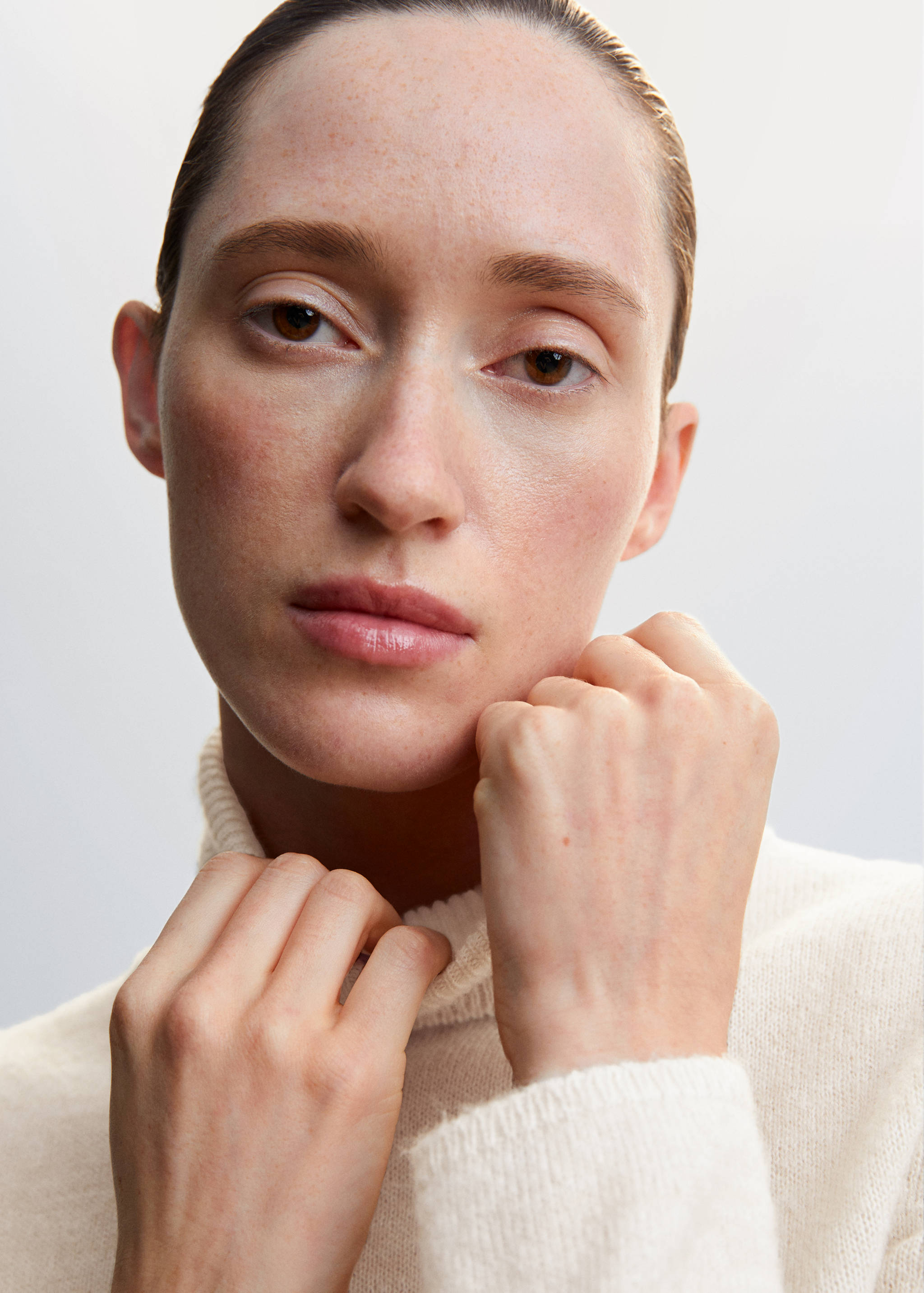 Turtleneck knitted sweater - Details of the article 1