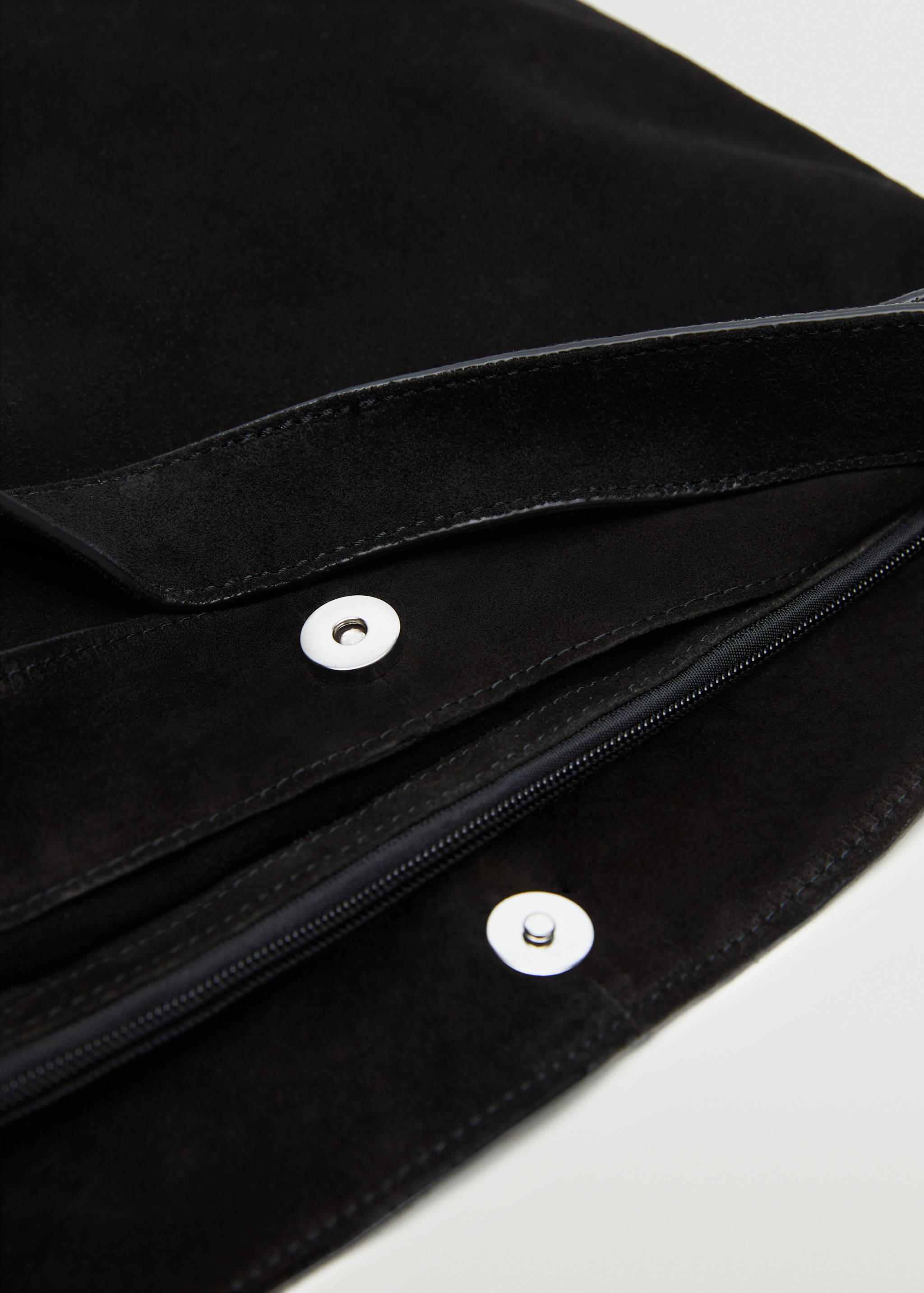 Leather bucket bag - Details of the article 2