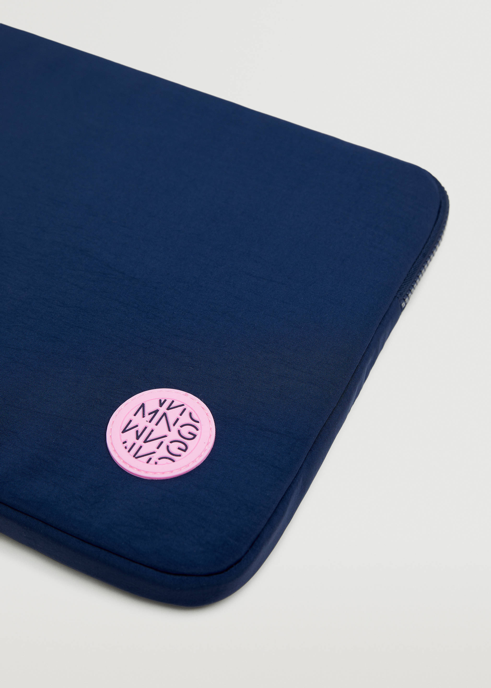 Laptophoes met knoopdetail - Middenvlak