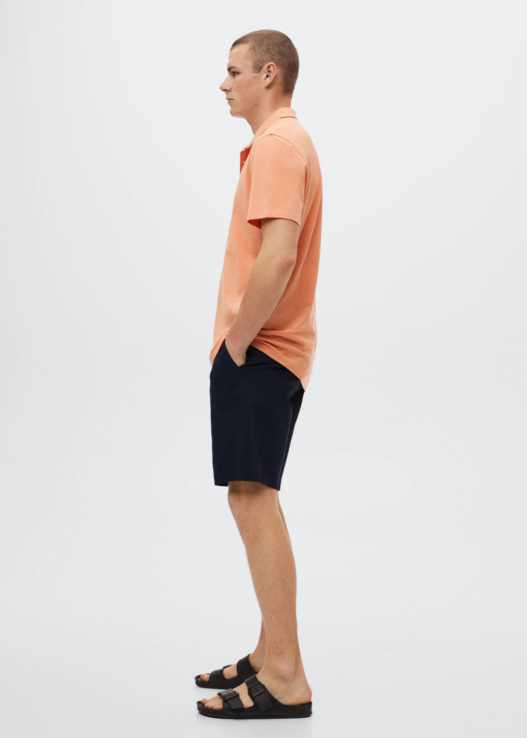 Lightweight cotton polo shirt - Details of the article 2