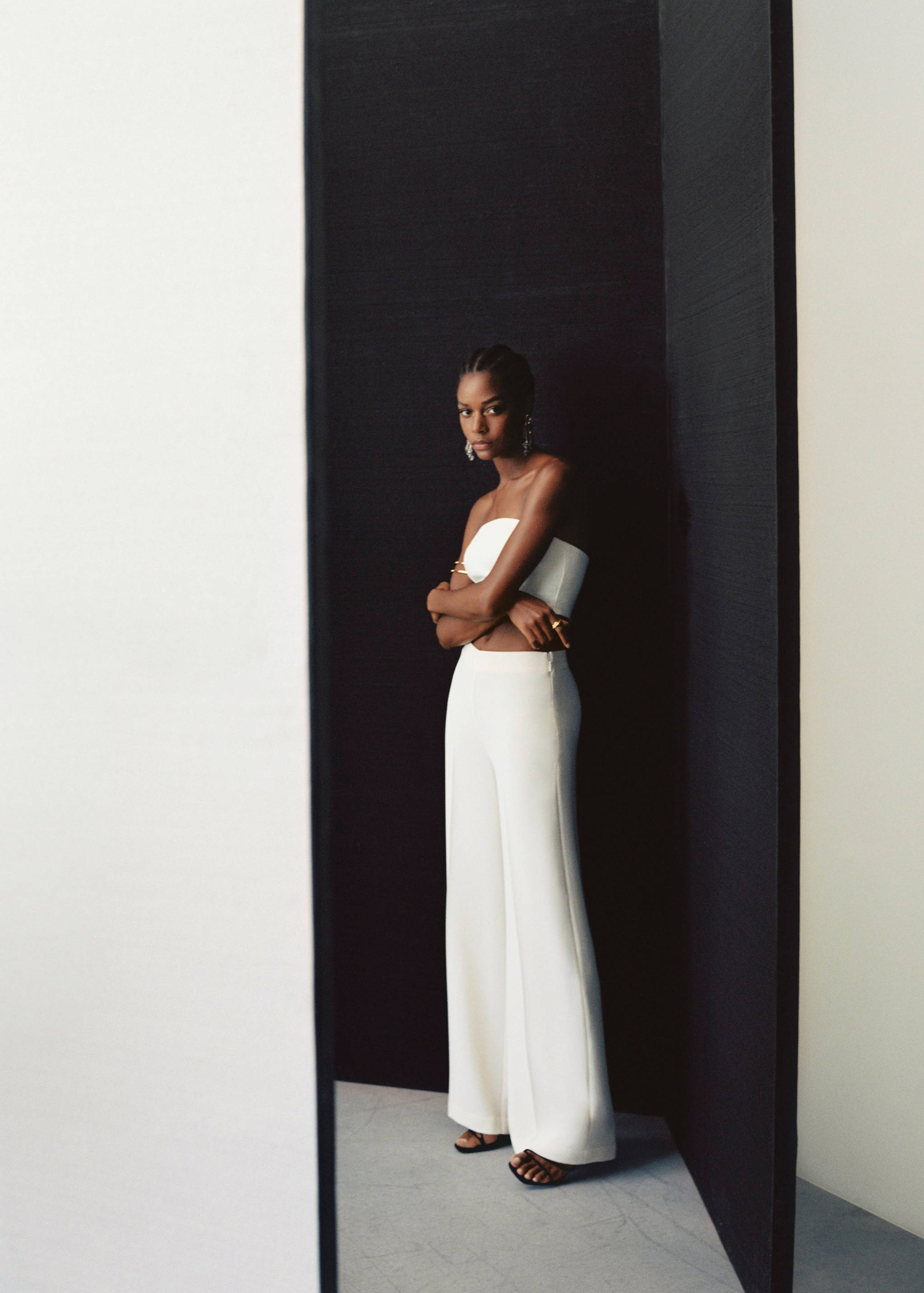 High-waist palazzo trousers - Details of the article 6