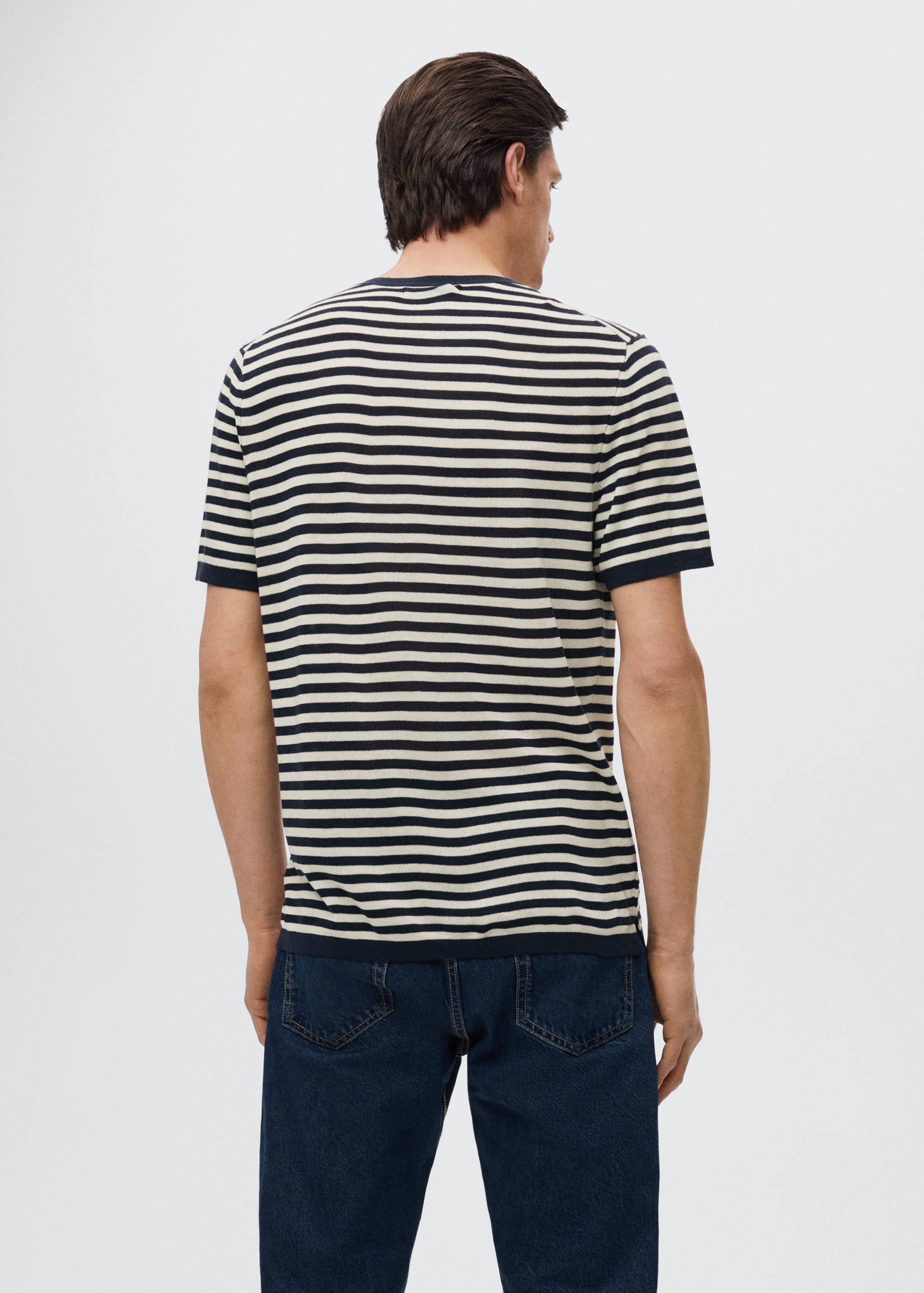 Gestreiftes Strick-T-Shirt aus Leinen - Rückseite des Artikels