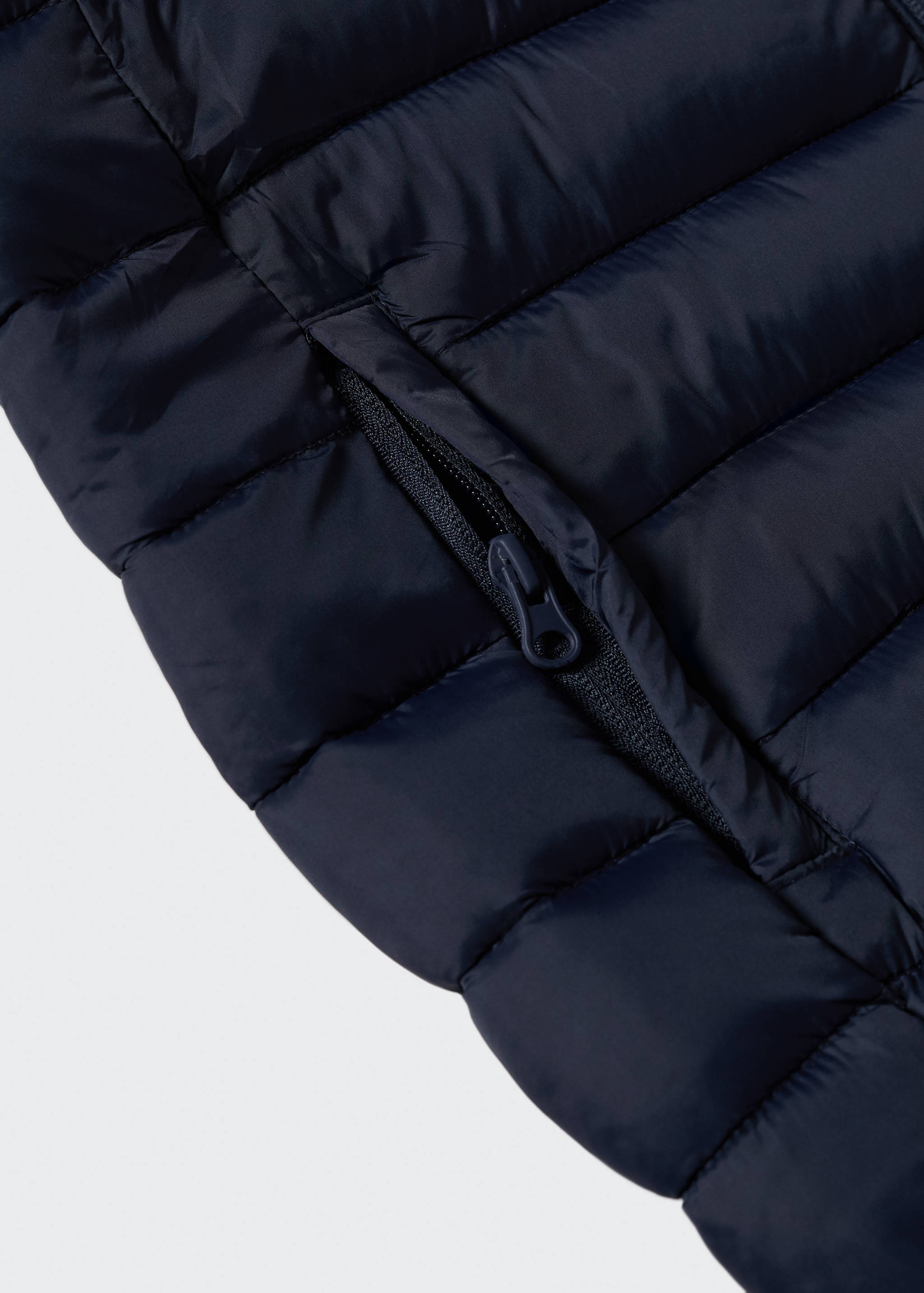 Armilla embuatada - Detall de l'article 8