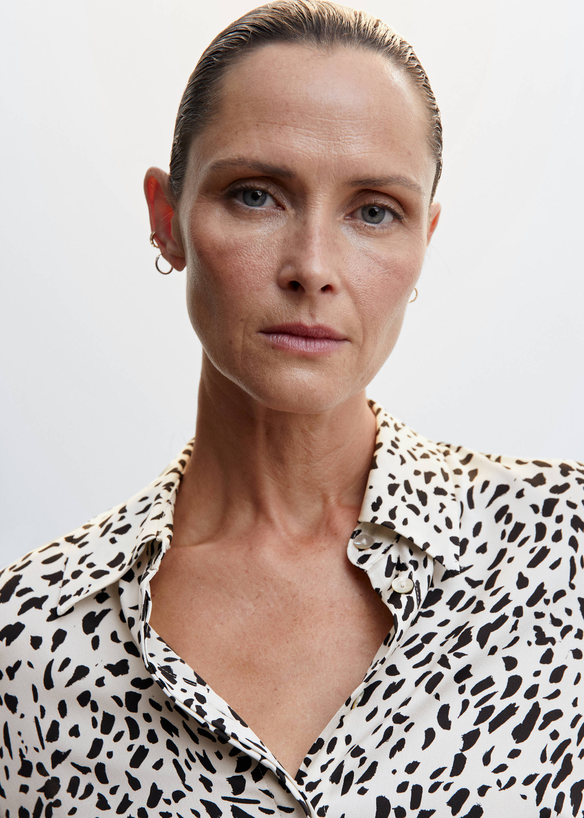 Camisa fluida satinada - Detalle del artículo 1