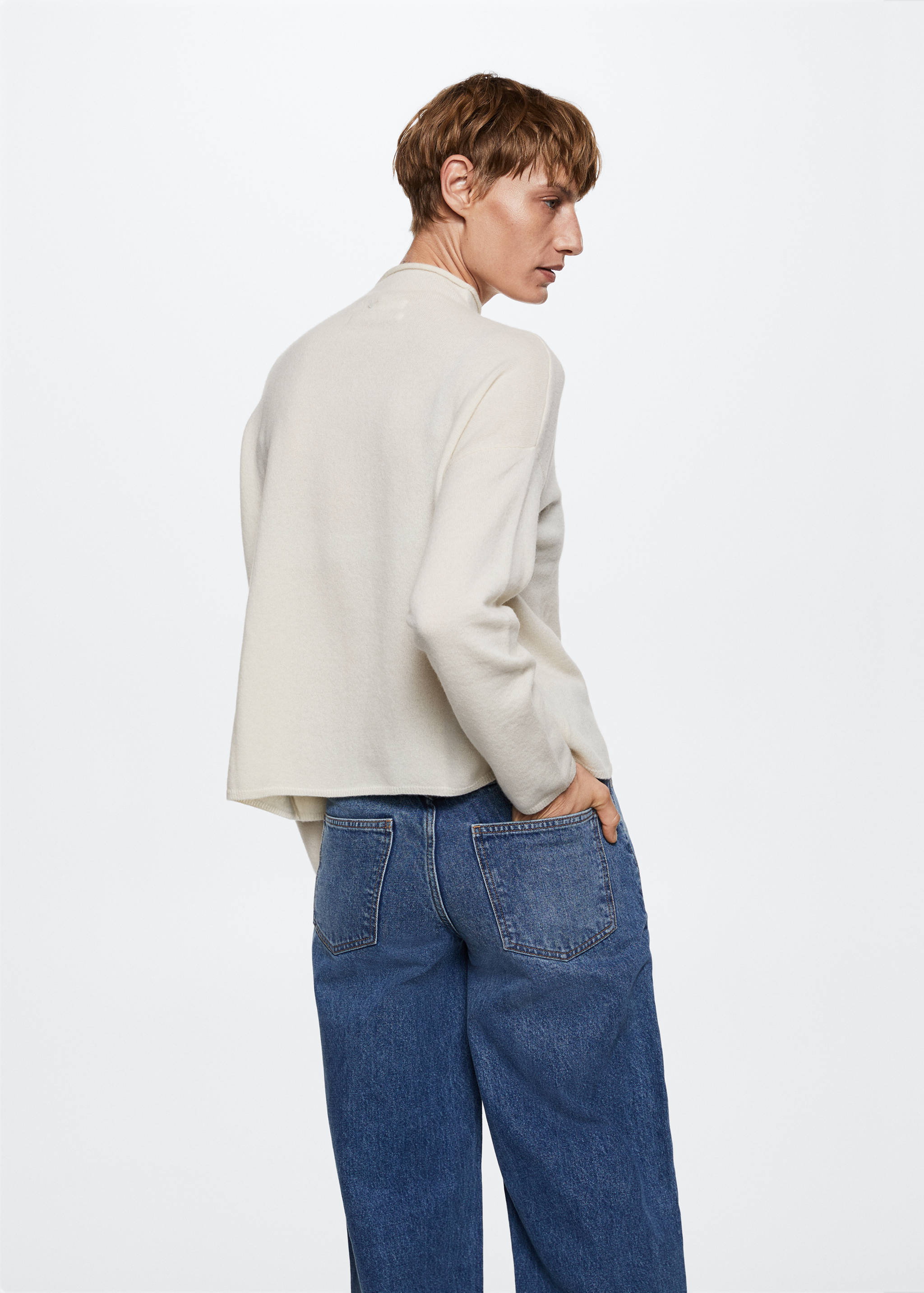 Pullover mit halbhohem Kragen aus 100 % Kaschmir - Rückseite des Artikels